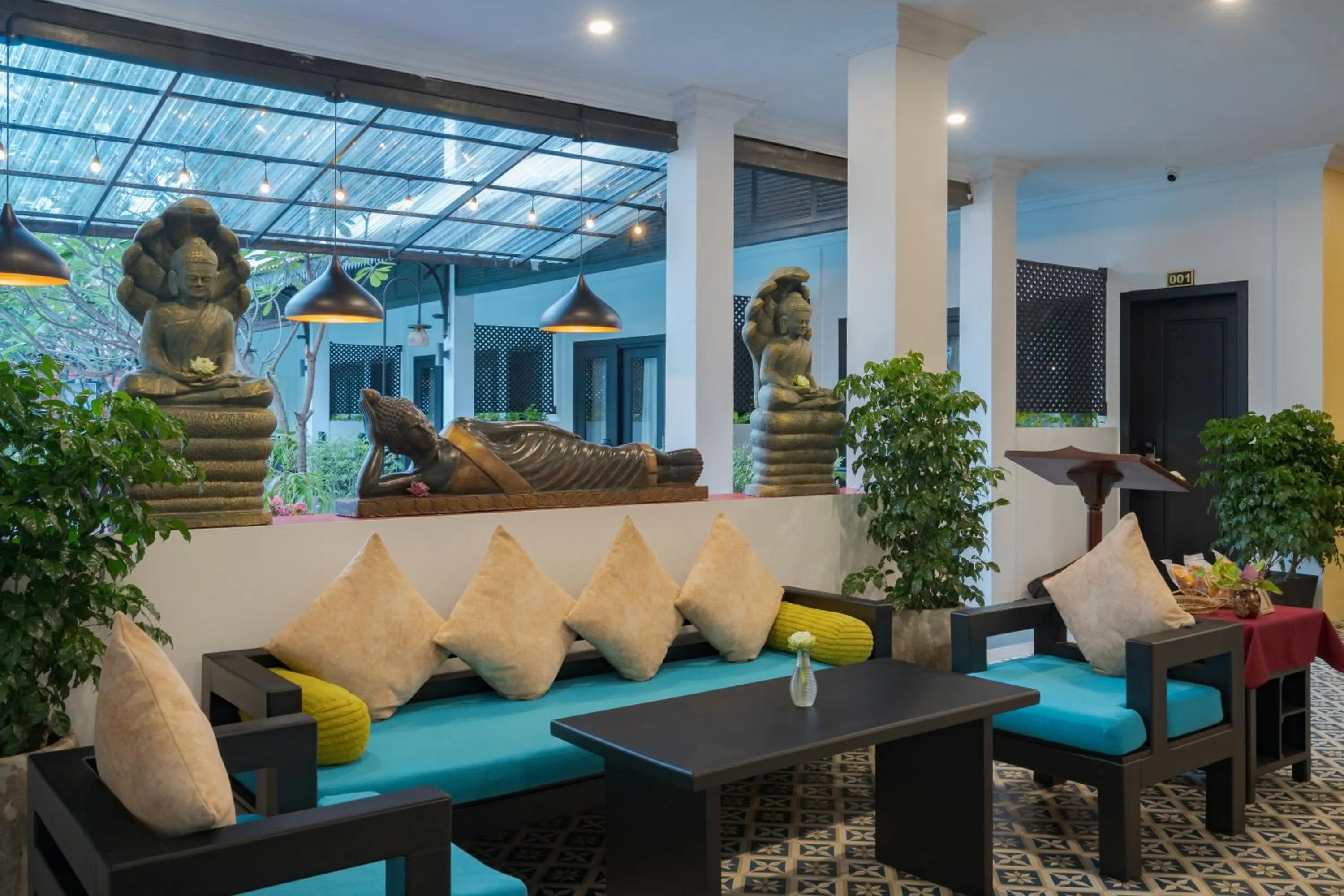 Lobby or reception in Khmer Mansion Boutique Hotel