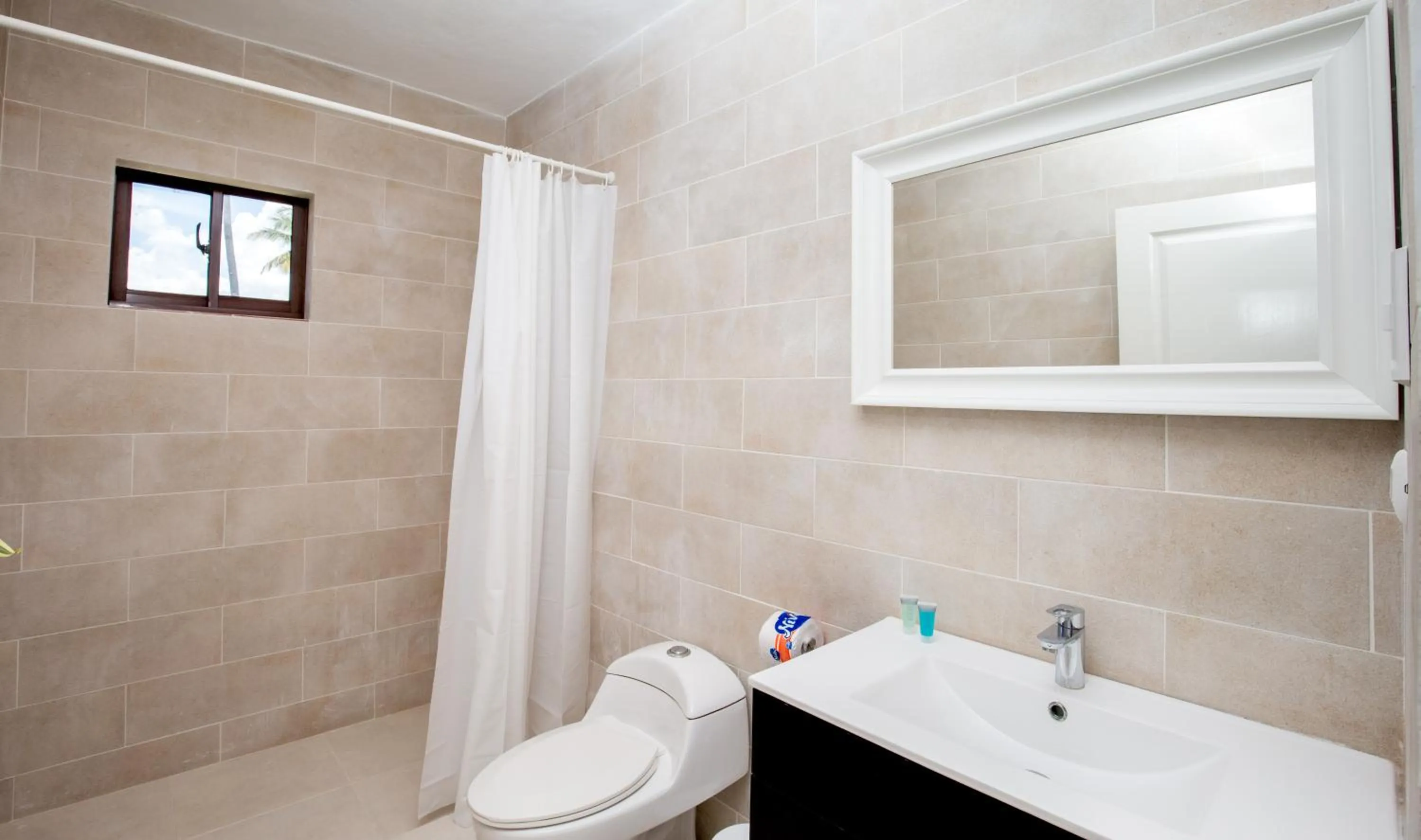 Bathroom in Los Corales Beach Village Punta Cana - The original