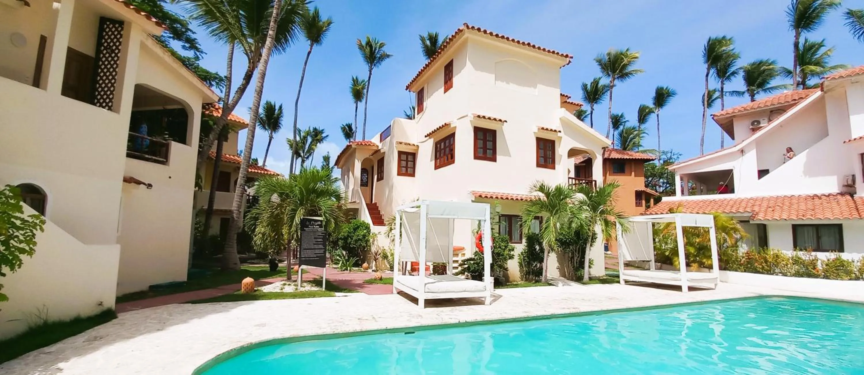 Swimming pool in Los Corales Beach Village Punta Cana - The original