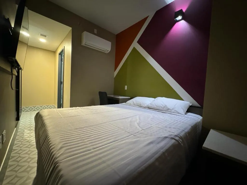 Bed in Moon Hotel Brooklyn