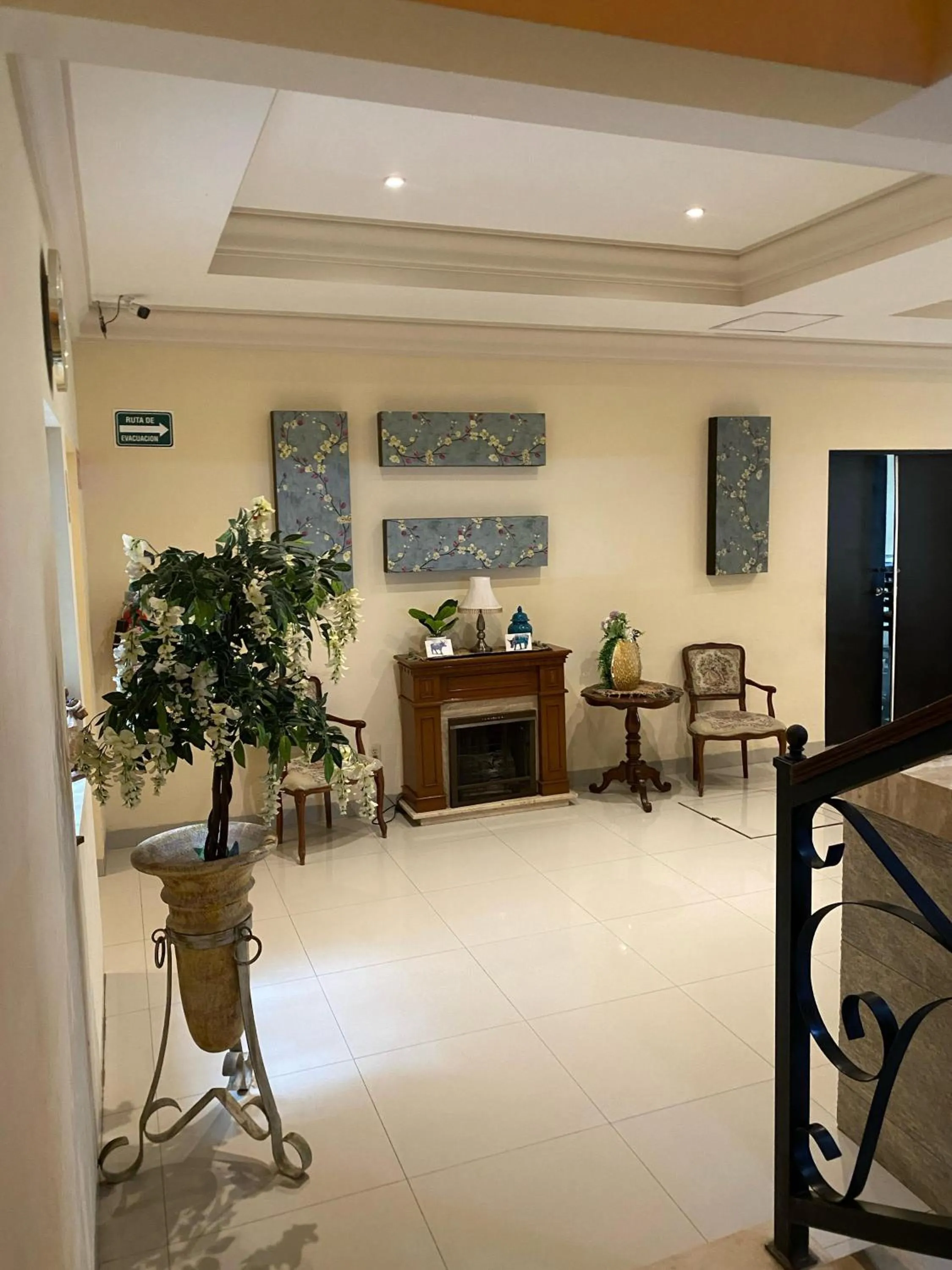 Lobby or reception in Hotel Plaza Express