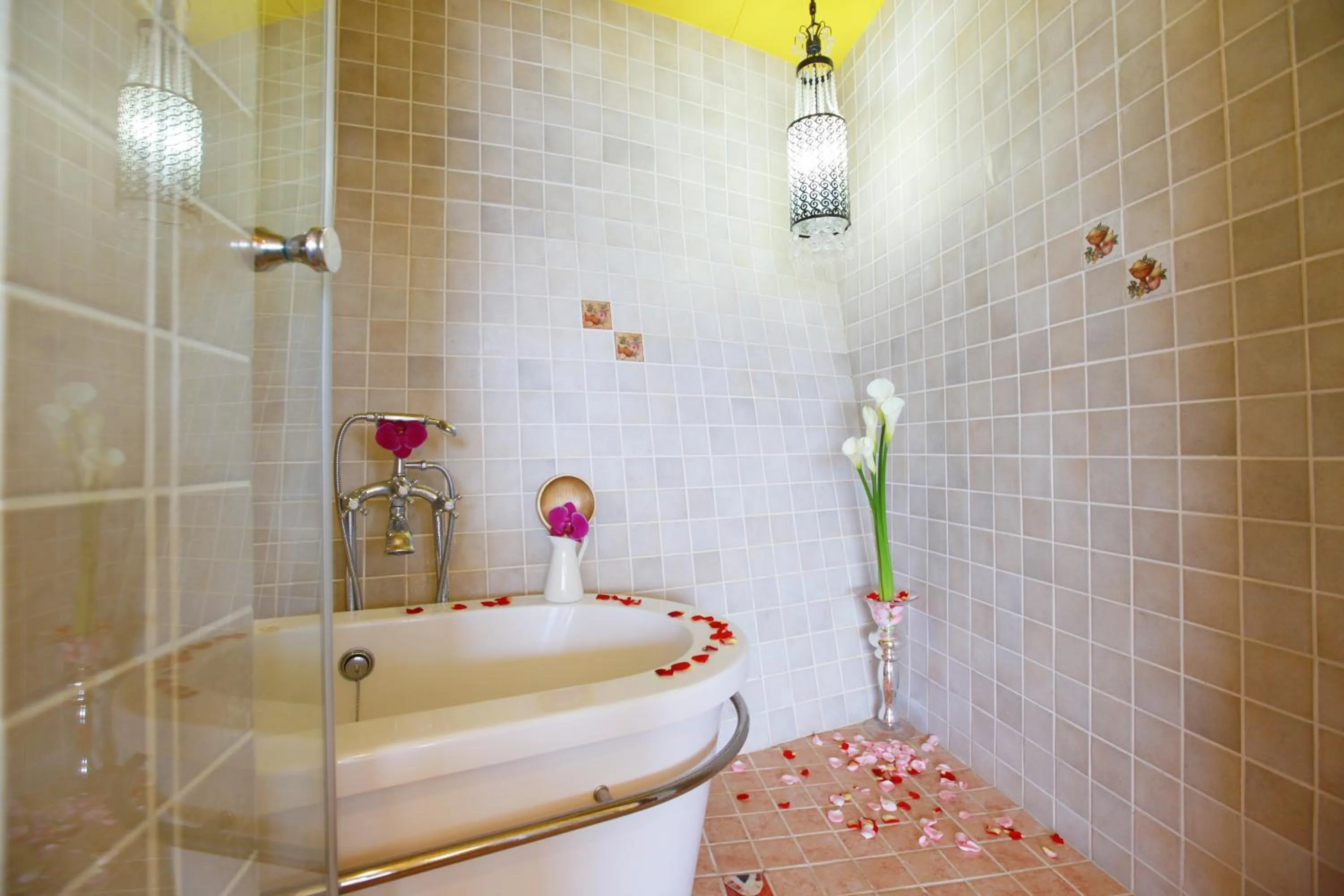 Bath in Hao Wang Jiao House