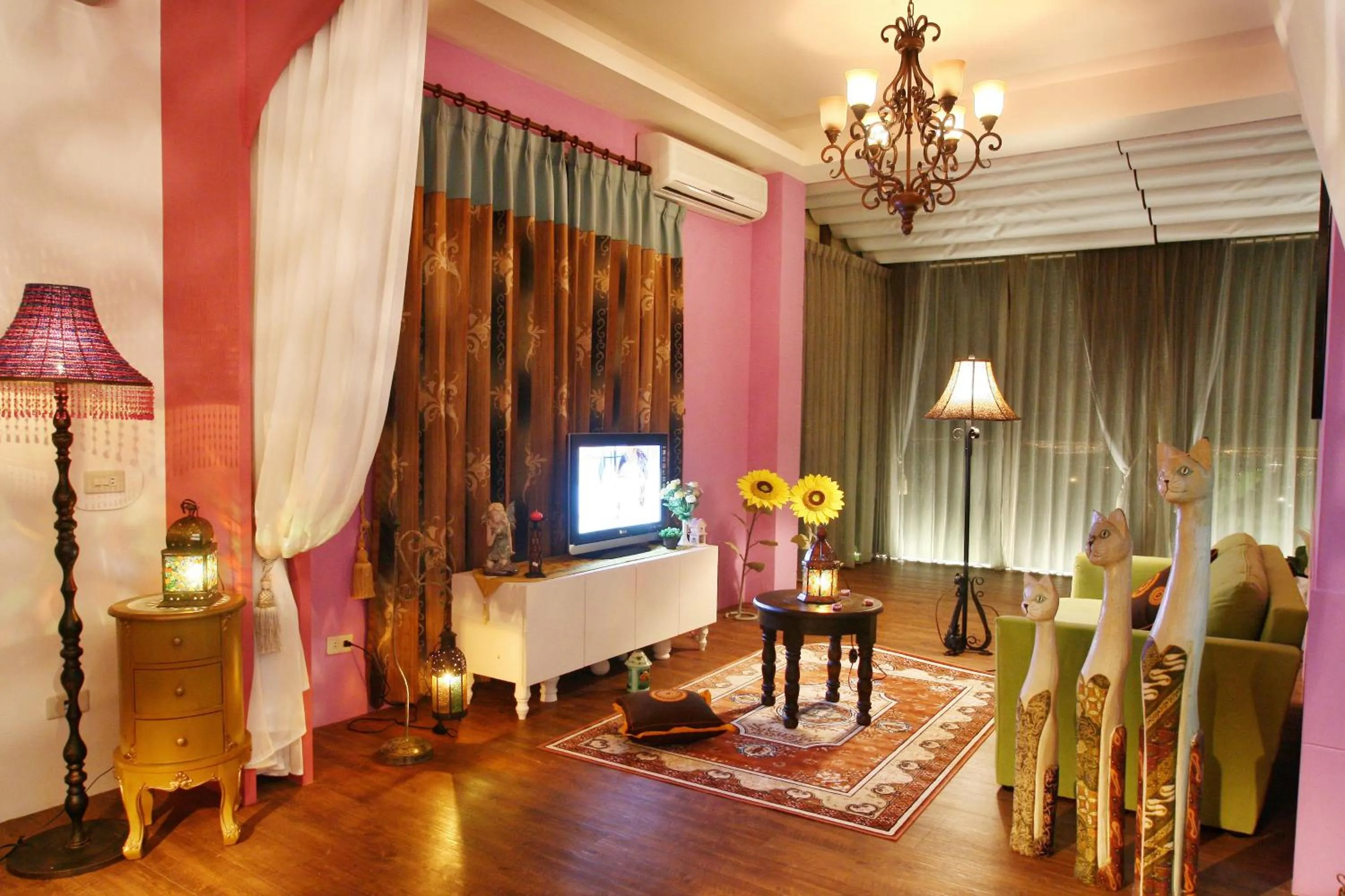 Photo of the whole room in Hao Wang Jiao House