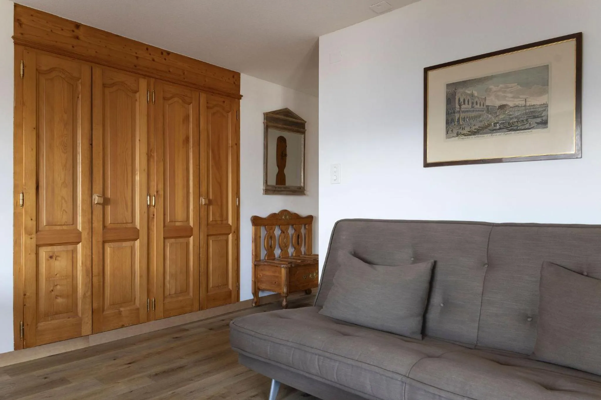 furniture in Hotel Montpelier