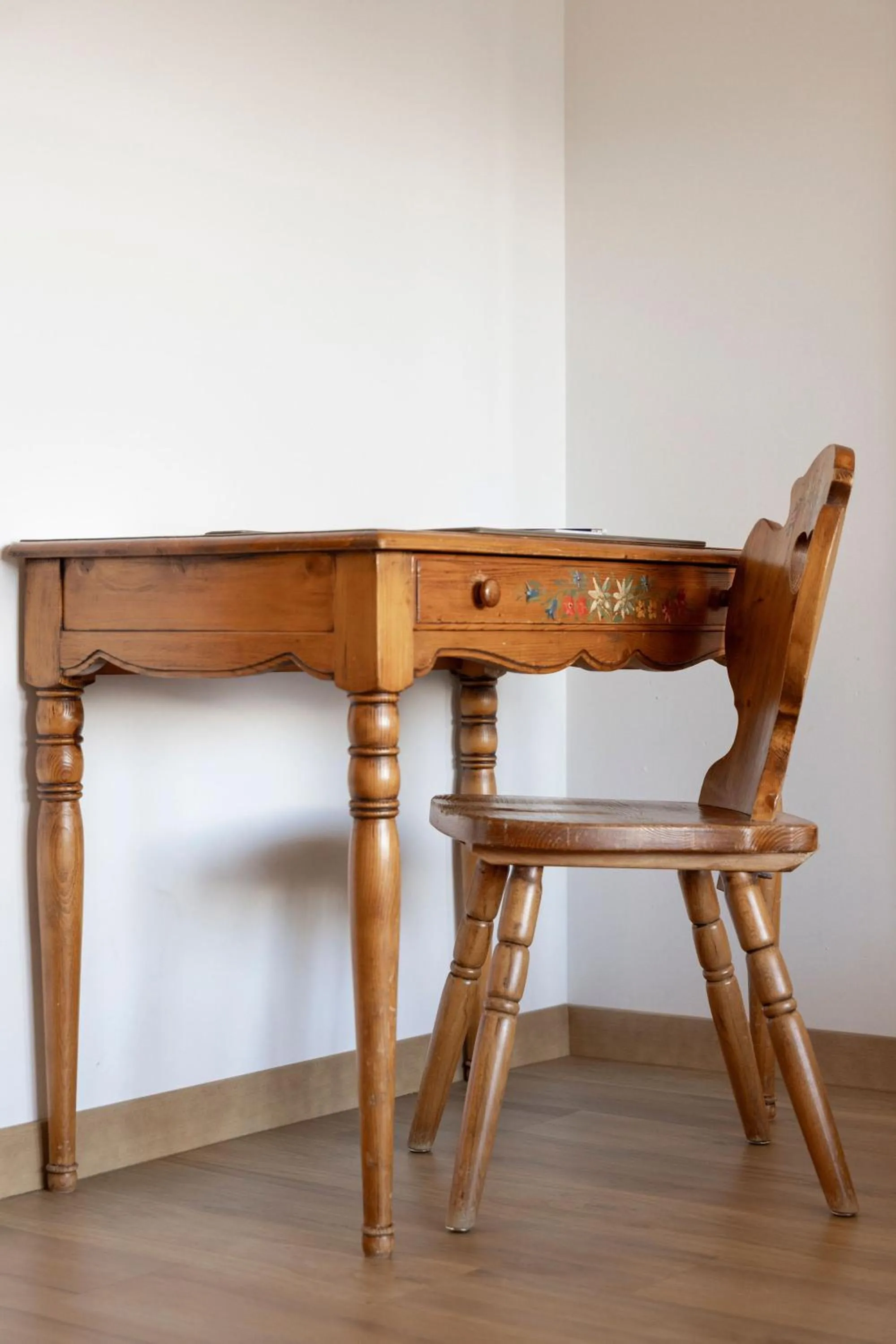 Decorative detail in Hotel Montpelier