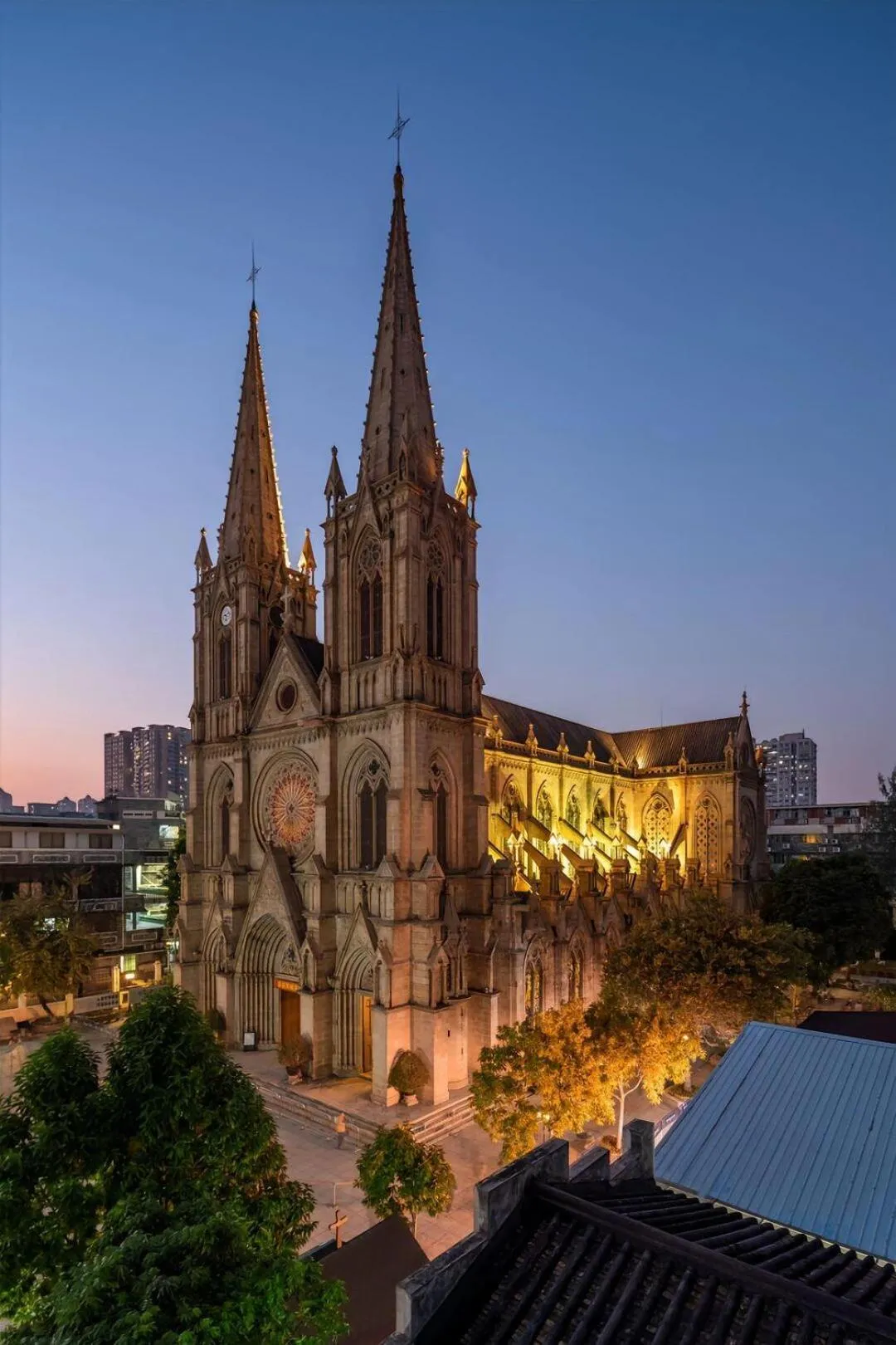 Nearby landmark in Yimimi Apartment - Guangzhou 13th Line Yide Road Metro Station