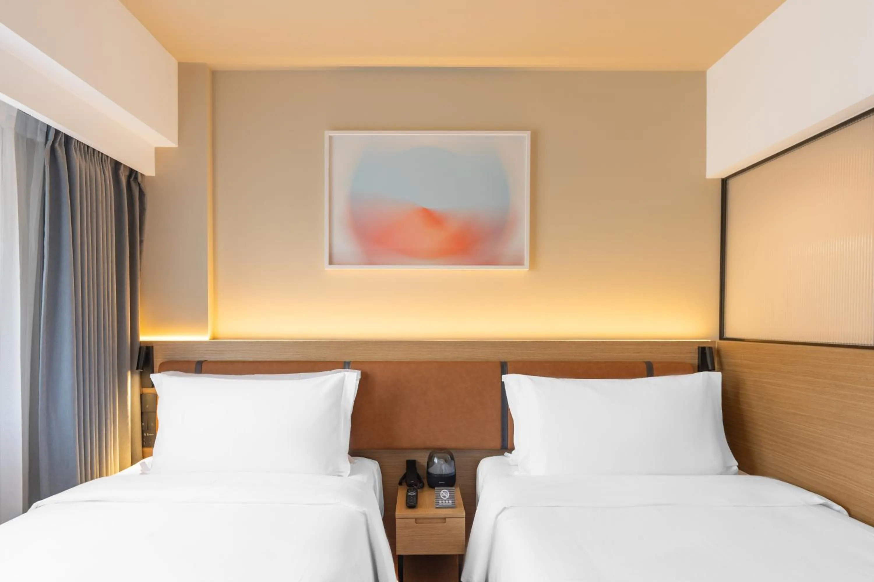 Bed in Mia Hotel - Shanghai Xuhui Jiaotong University