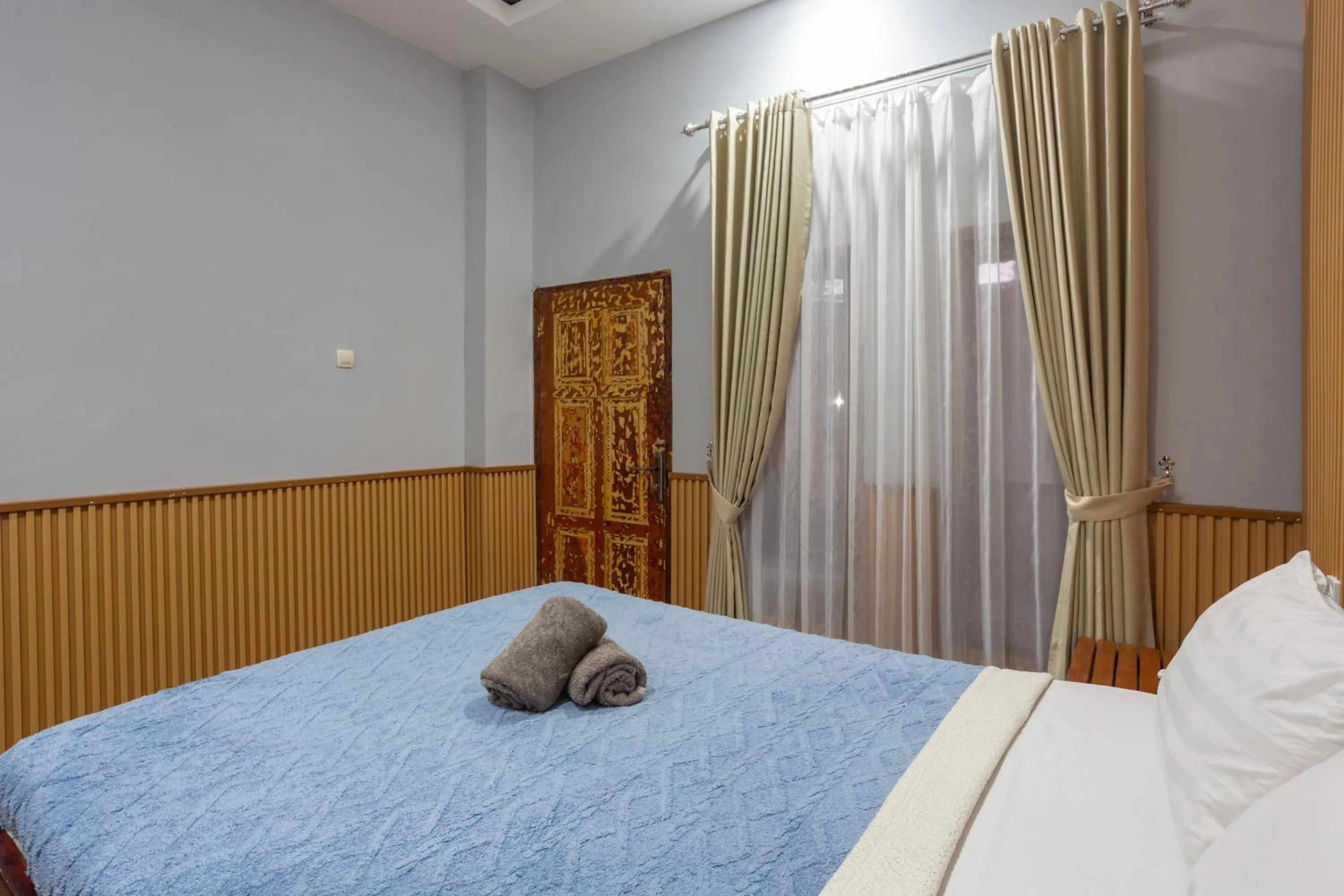 Bed in Creative Trawangan Stay