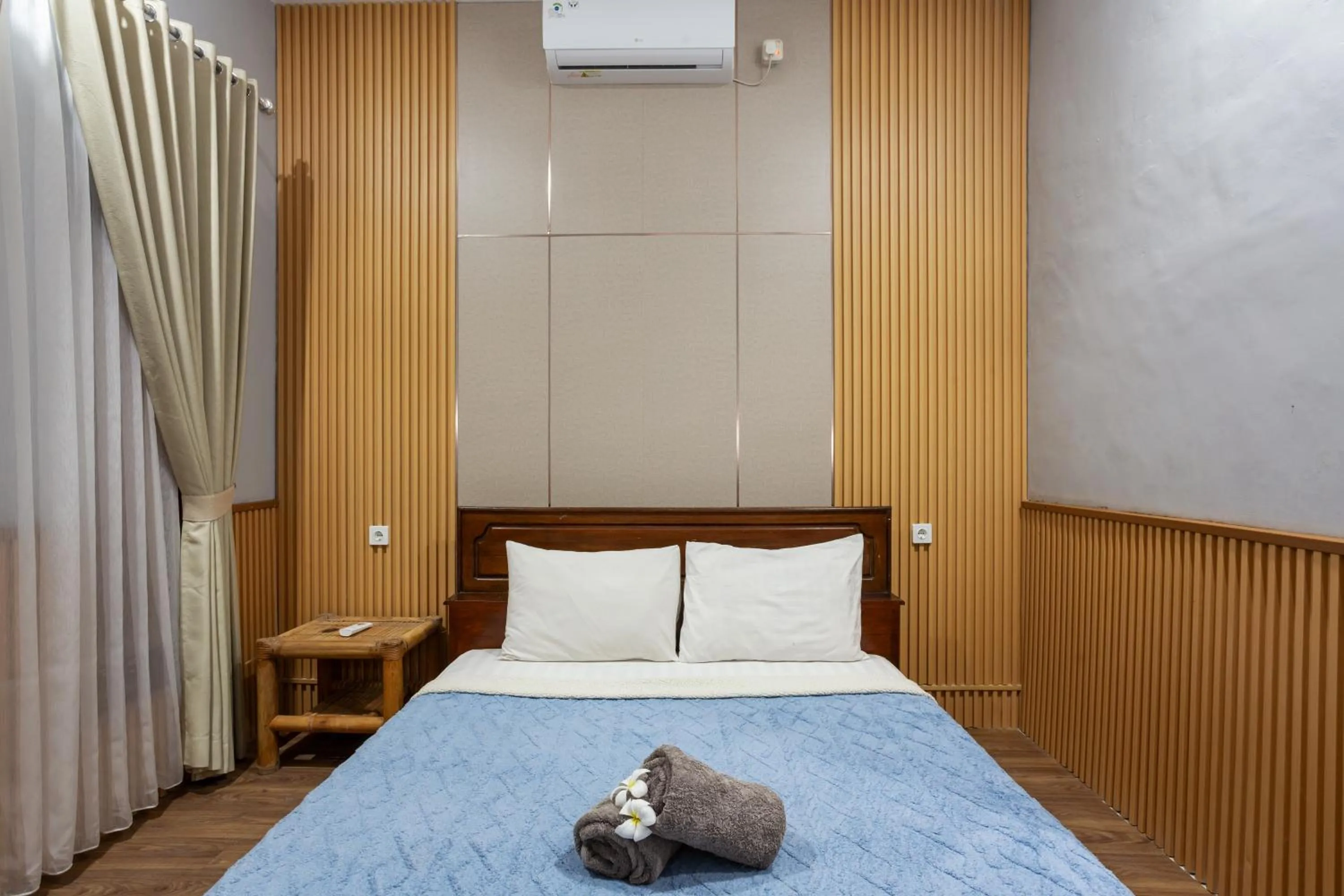 Bed in Creative Trawangan Stay