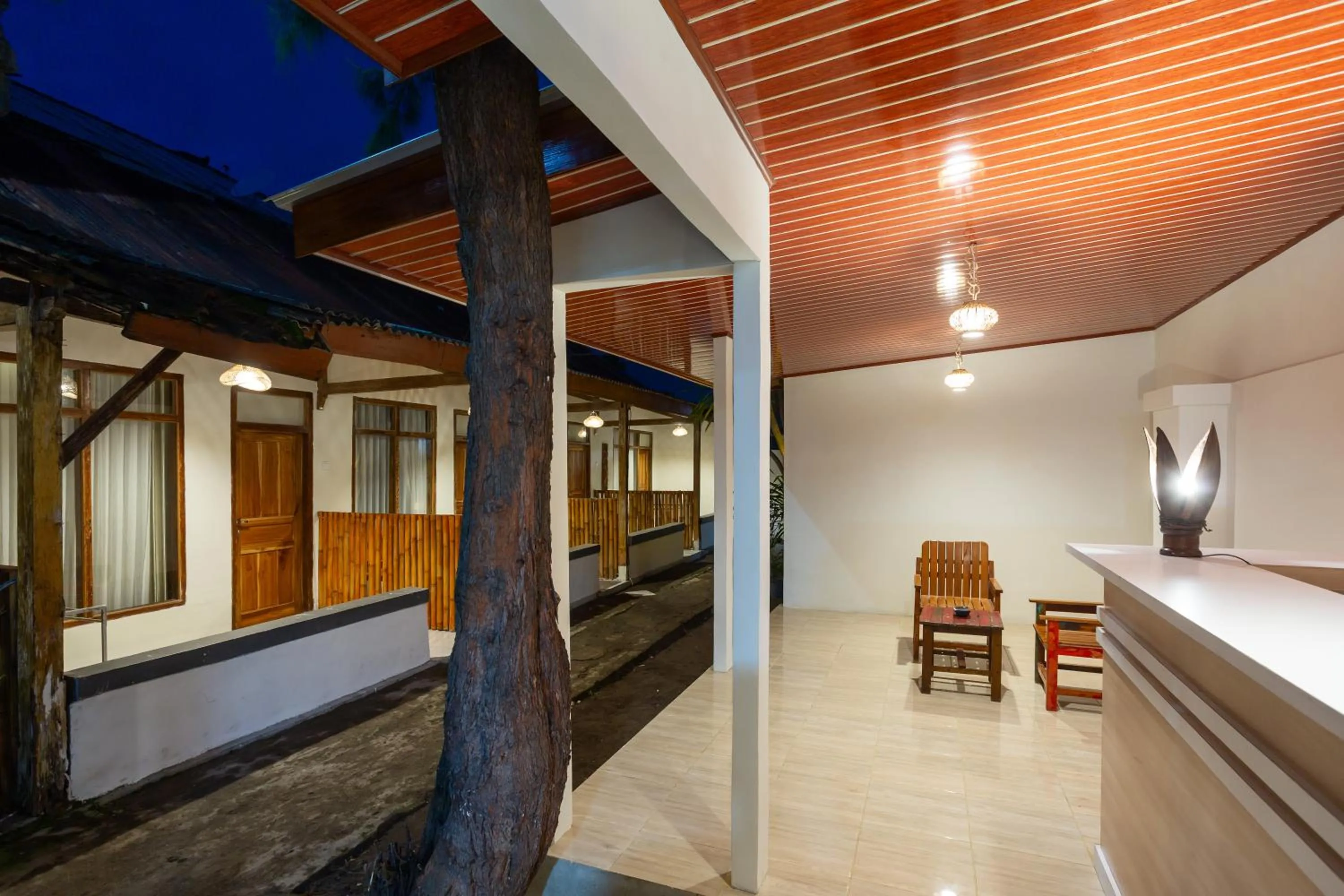 Lobby or reception in Creative Trawangan Stay