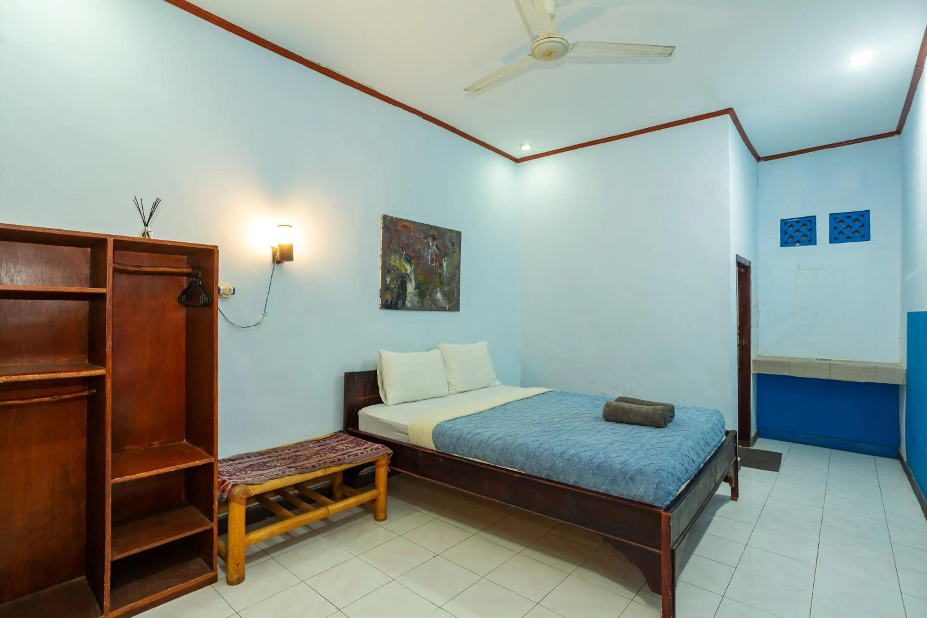 Bedroom, Bed in Creative Trawangan Stay