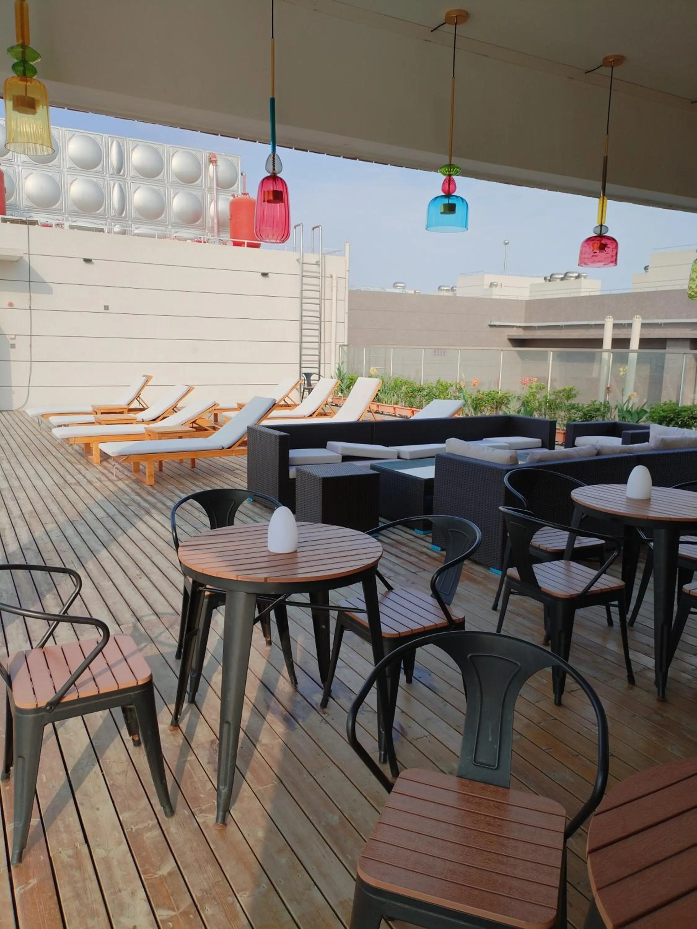 Property building in JD POLMAN Hotel