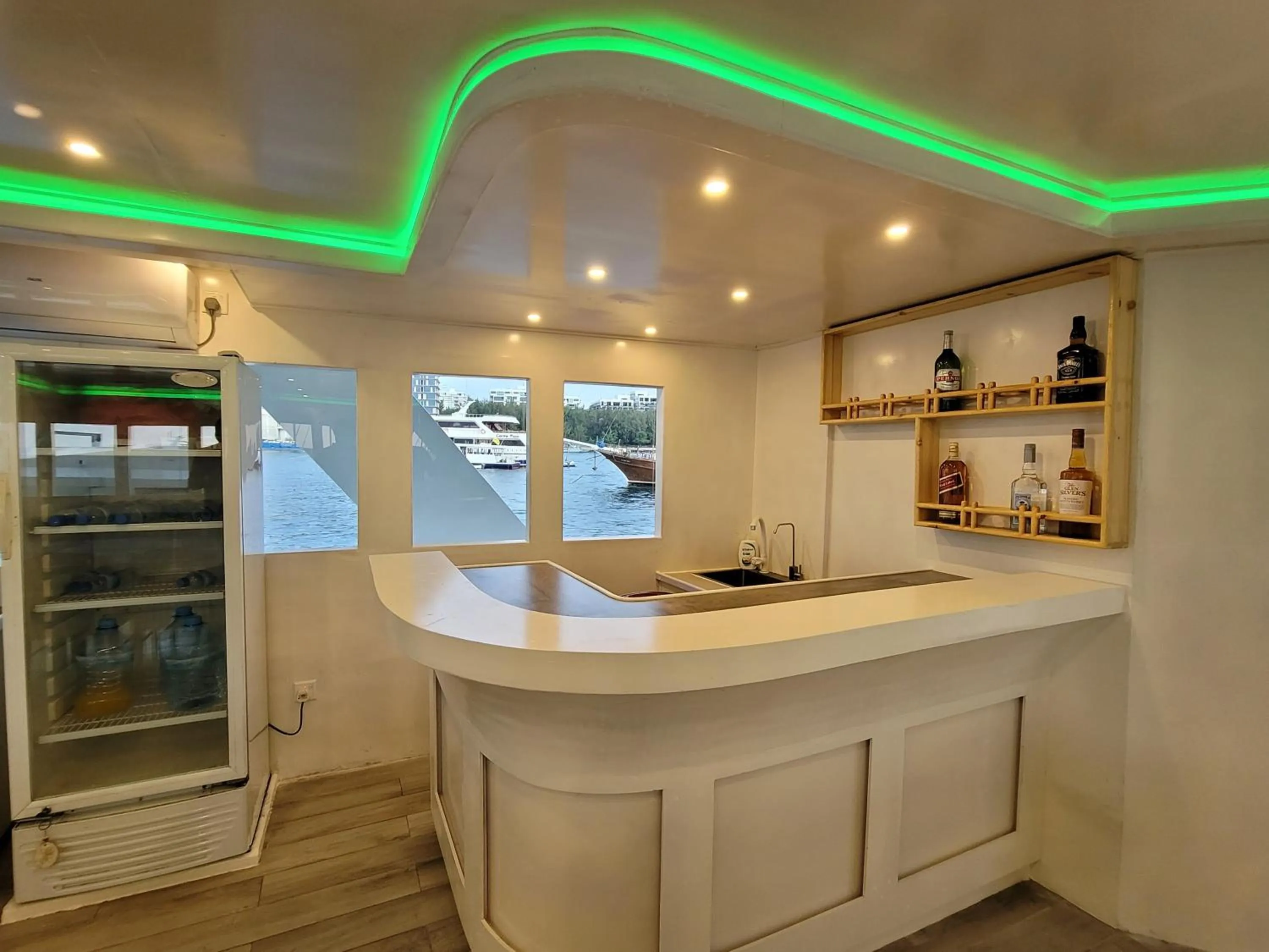 Lounge or bar in Surf Trip Maldives