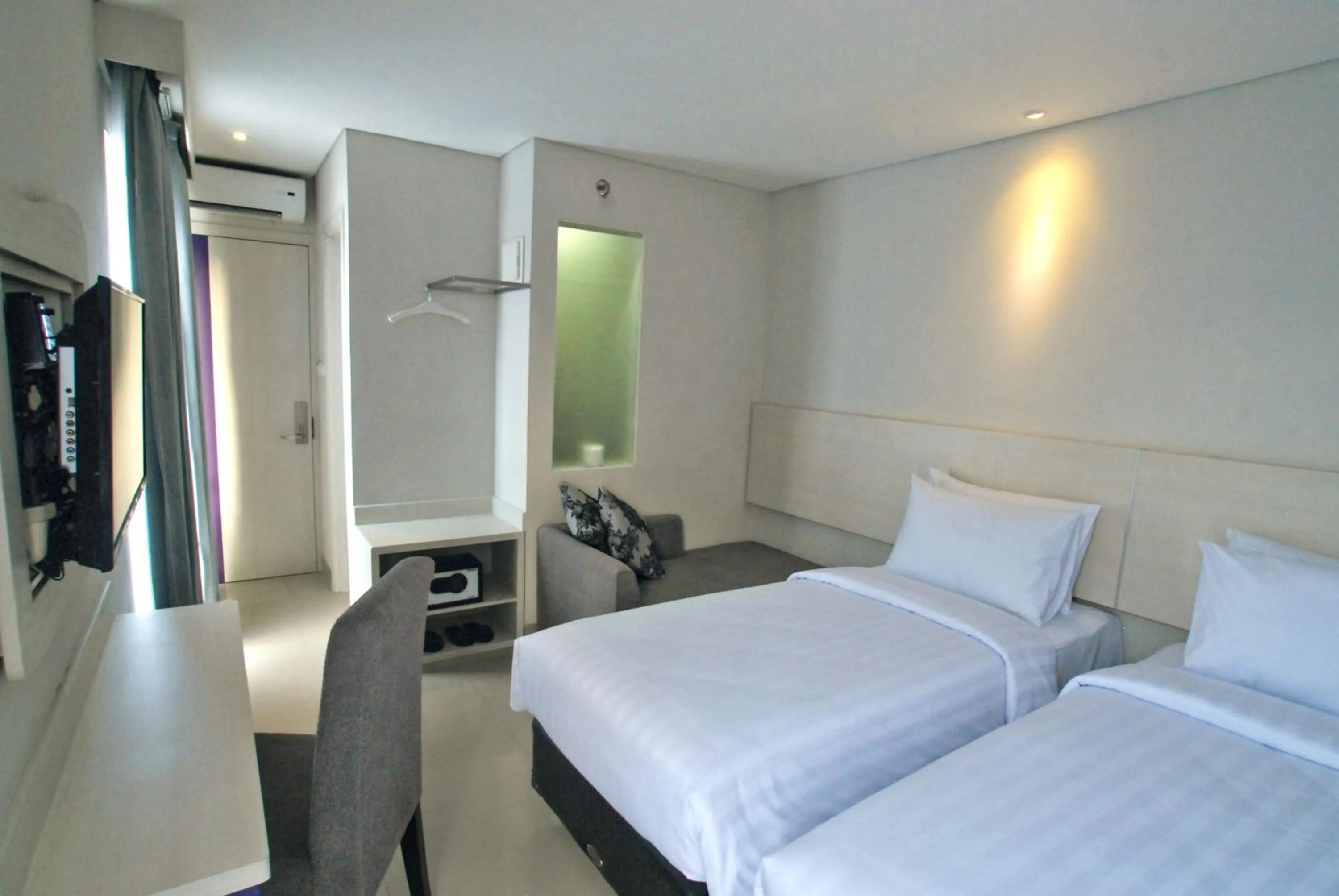 Photo of the whole room, Bed in Vio Veteran