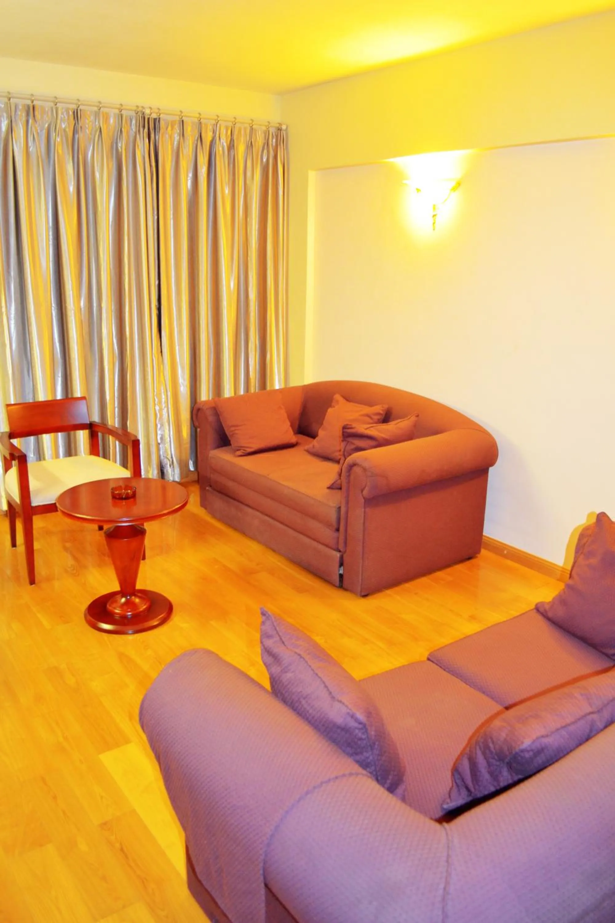 Living room in New Mwanza Hotel