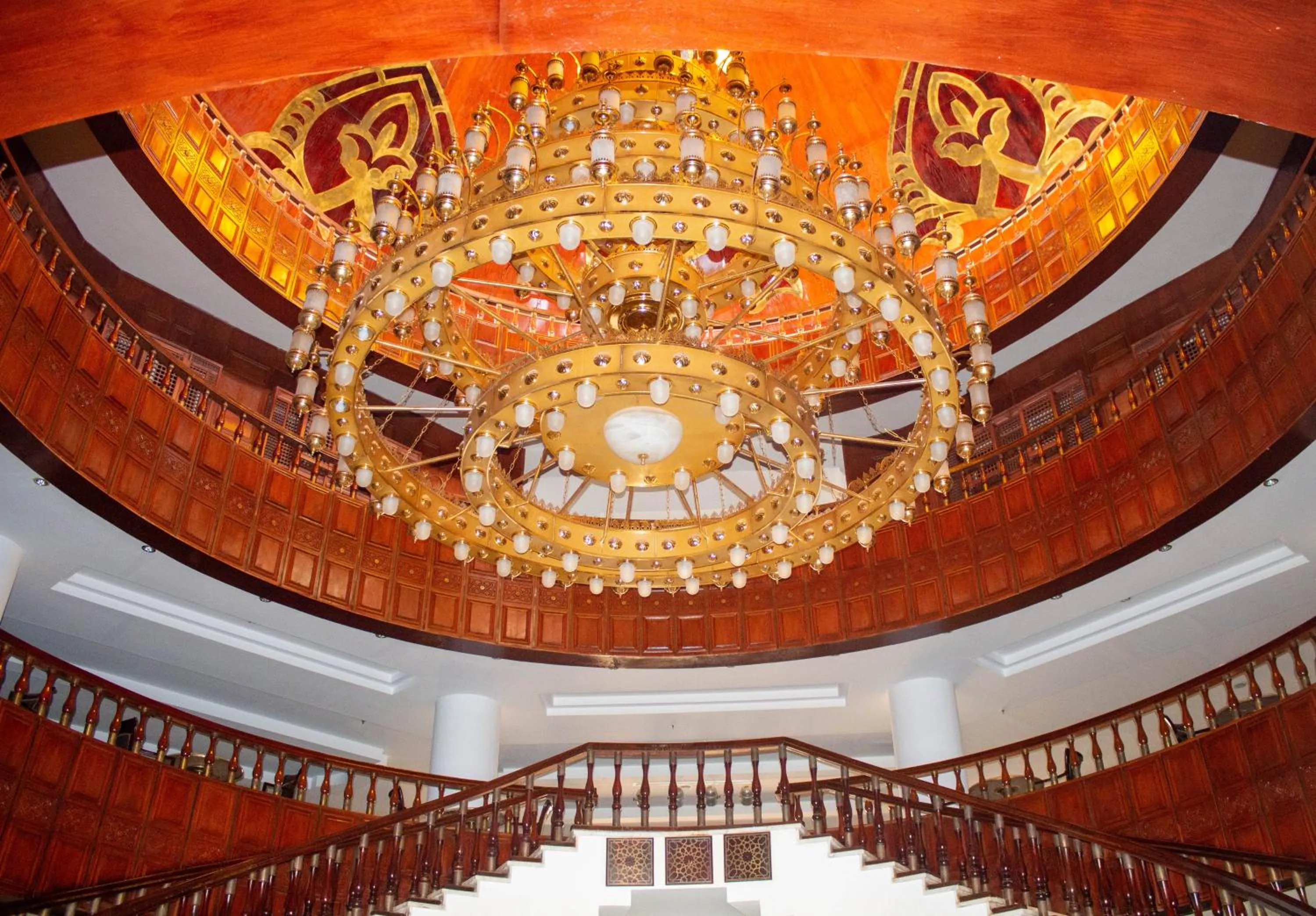 Lobby or reception in White Valley Palace