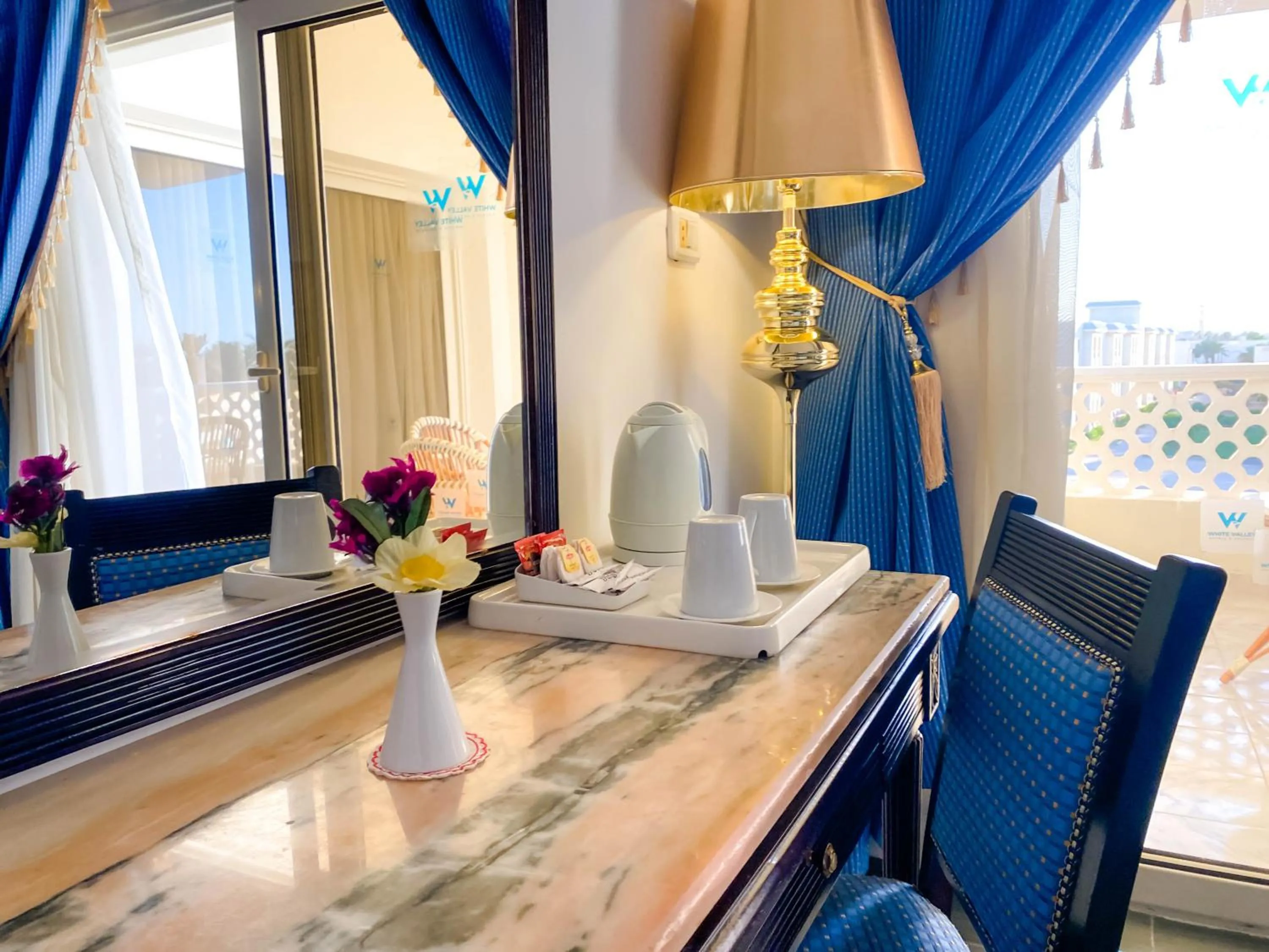 Guests in White Valley Palace