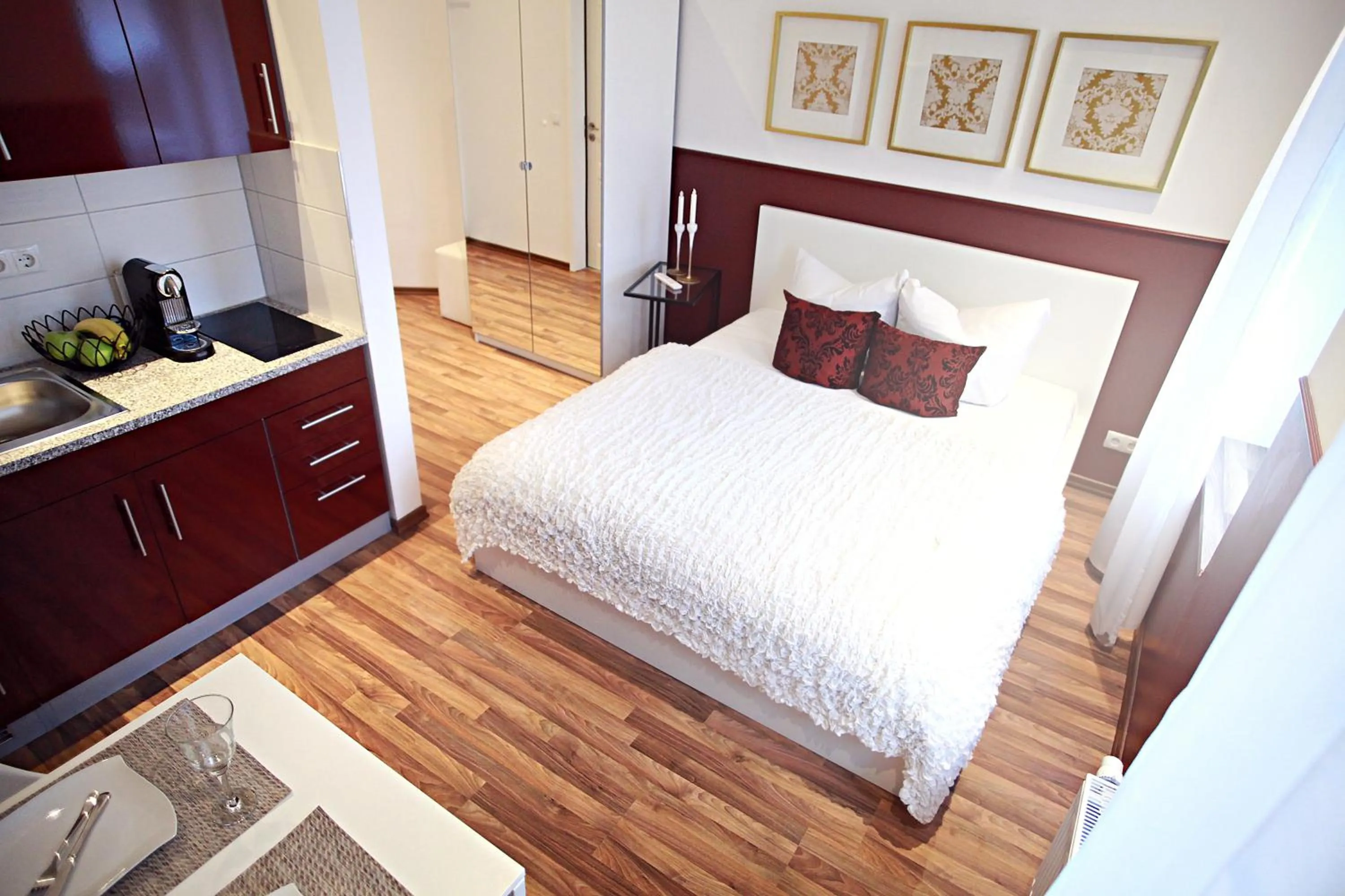 Bedroom in Hentschels Apartments