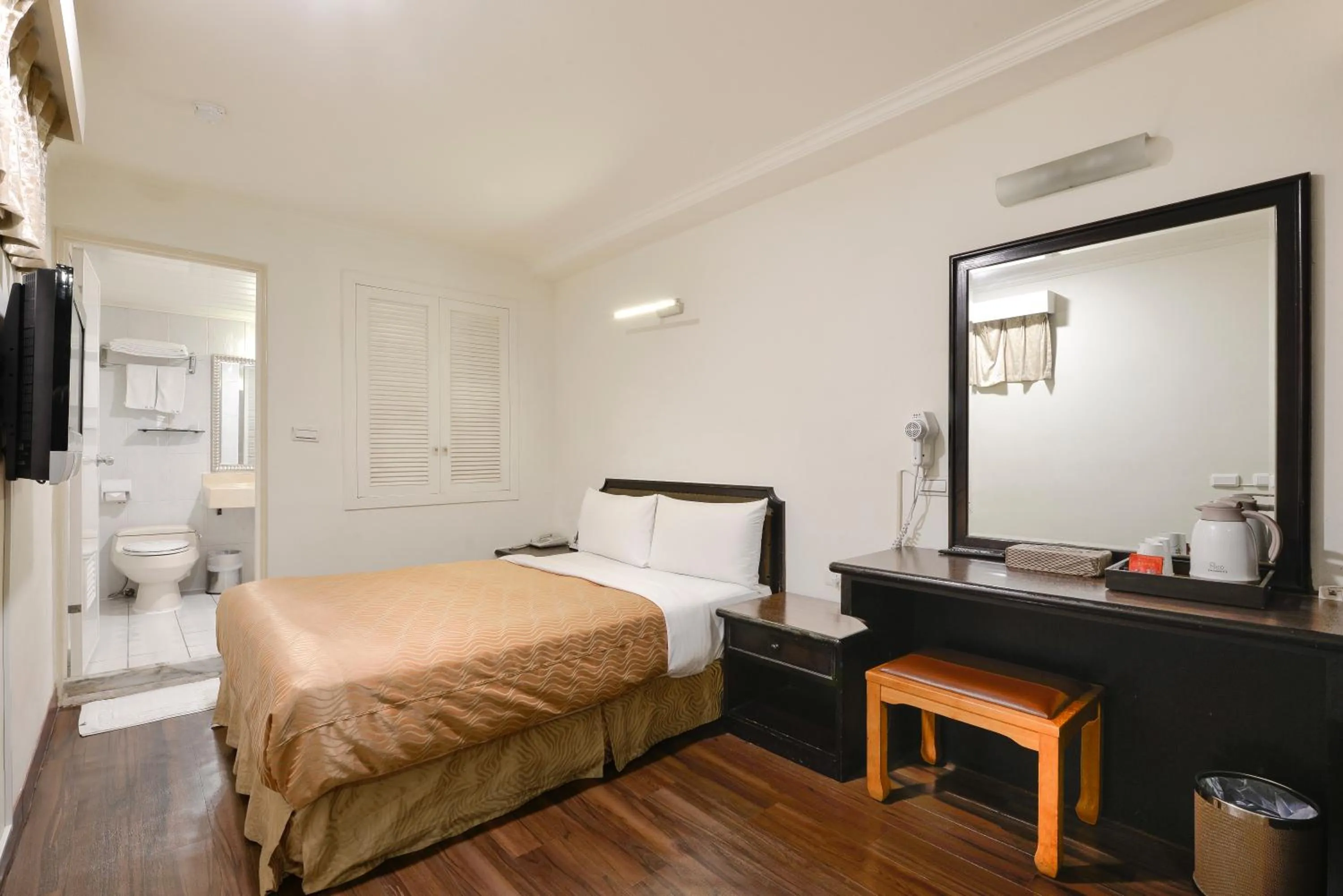 Photo of the whole room in Kaja Hotel