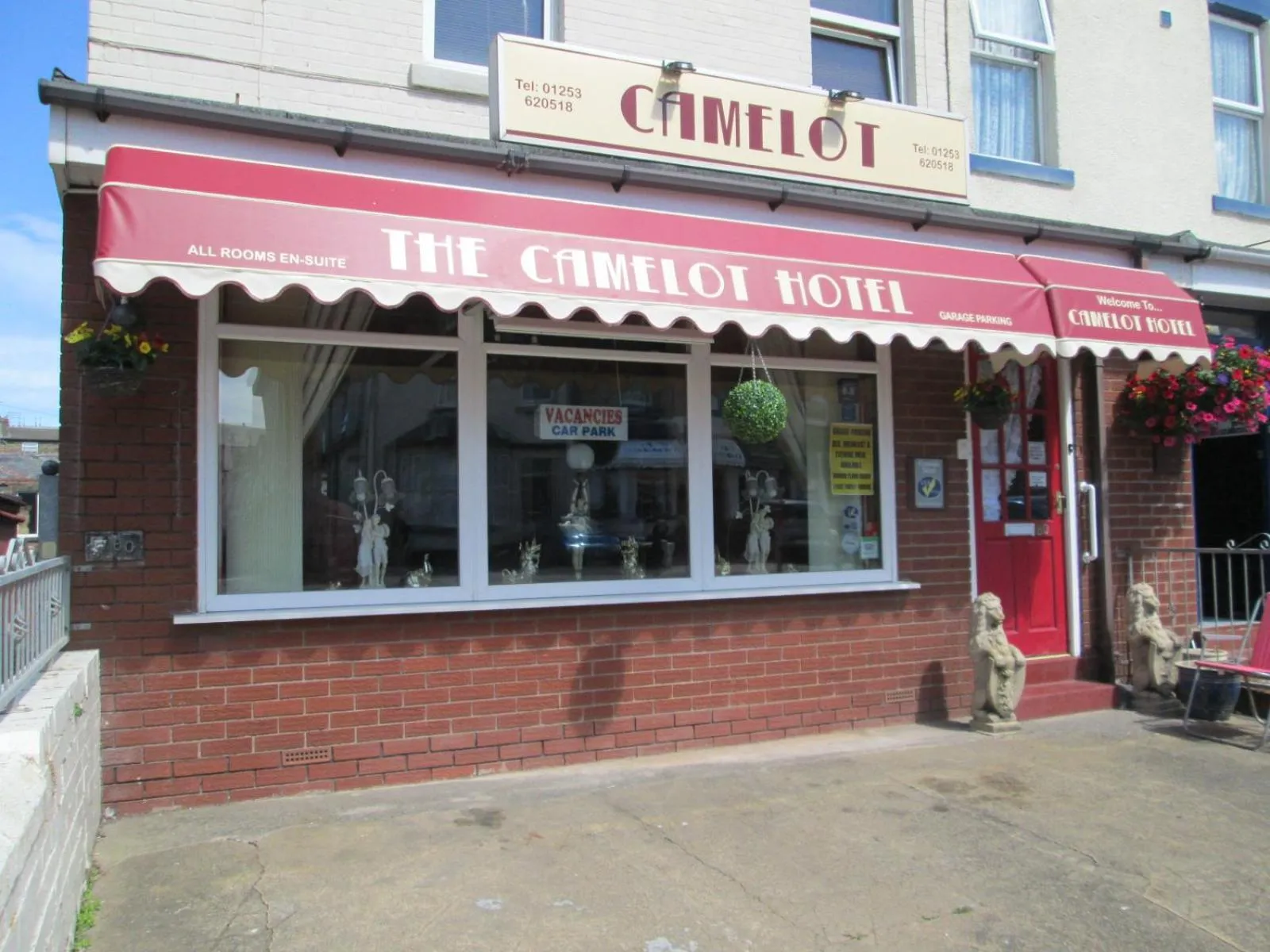 Facade/entrance in Camelot Hotel - Couples Only