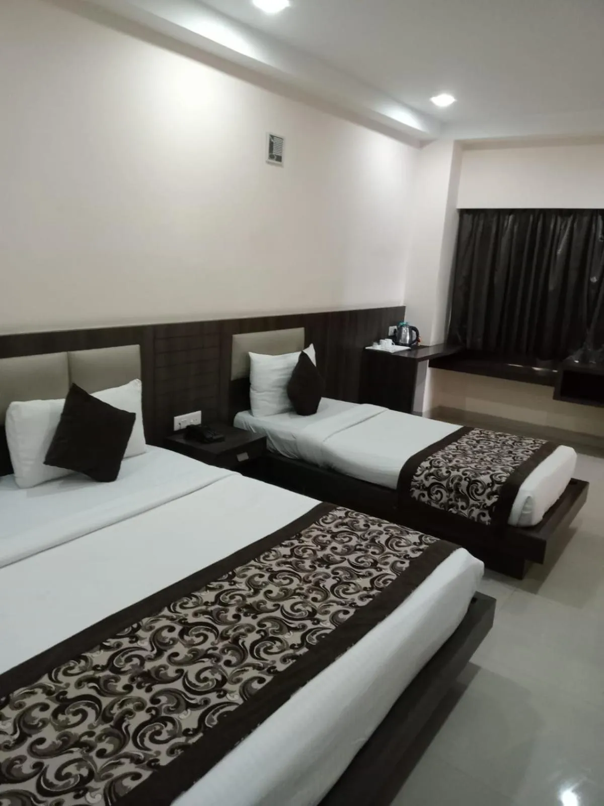 Bed in The Contour Hotel