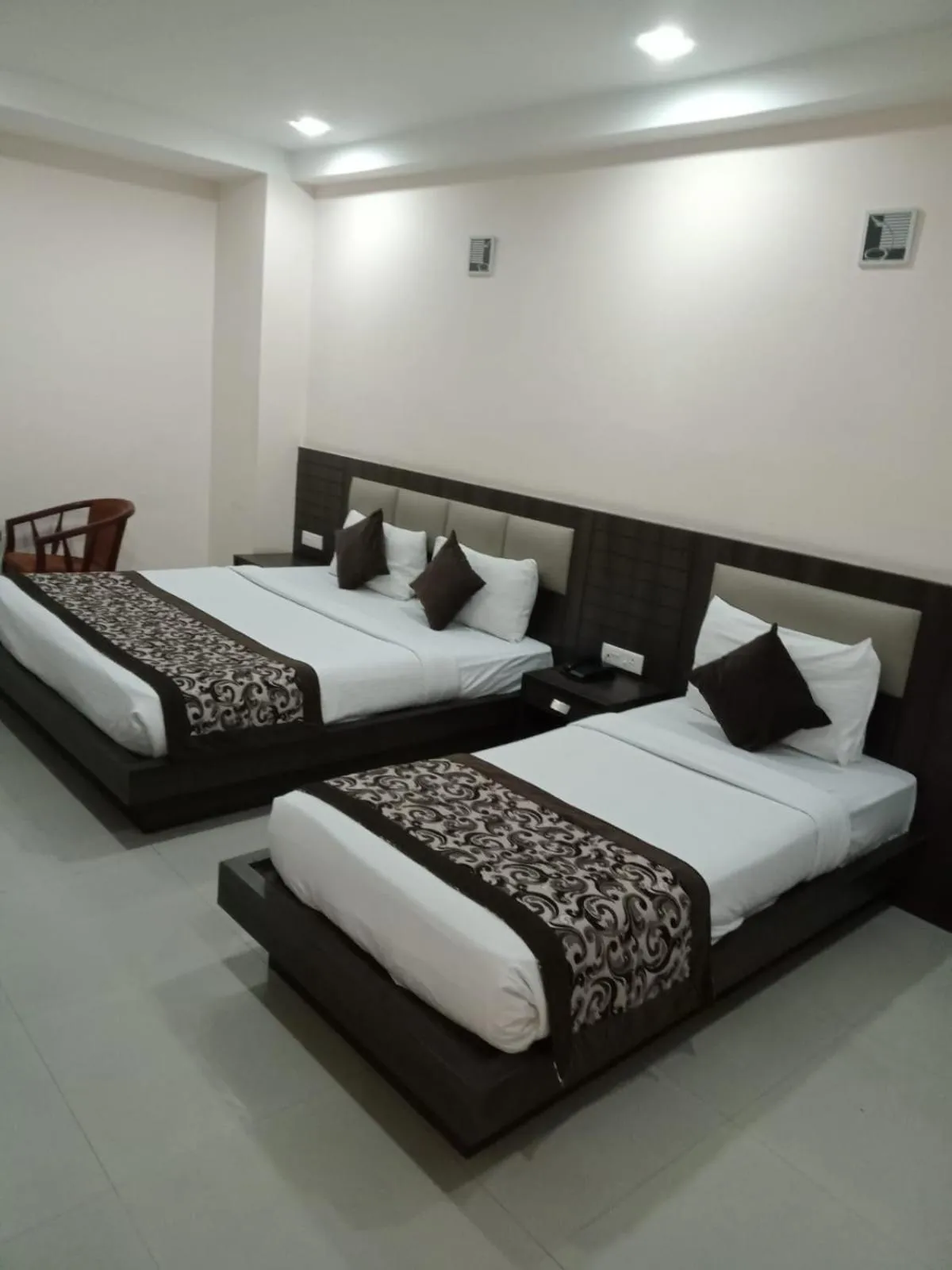 Bedroom, Bed in The Contour Hotel