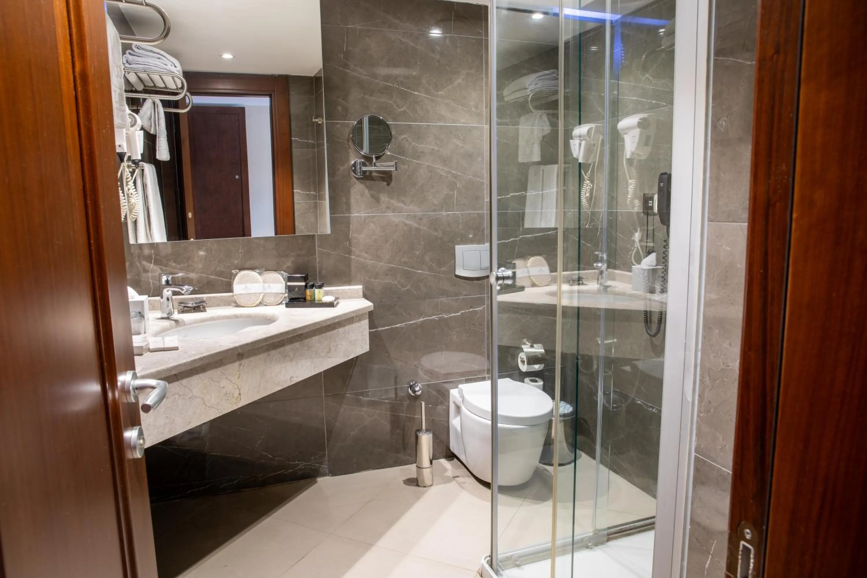 Bathroom in Grand Aras Hotel & Suites