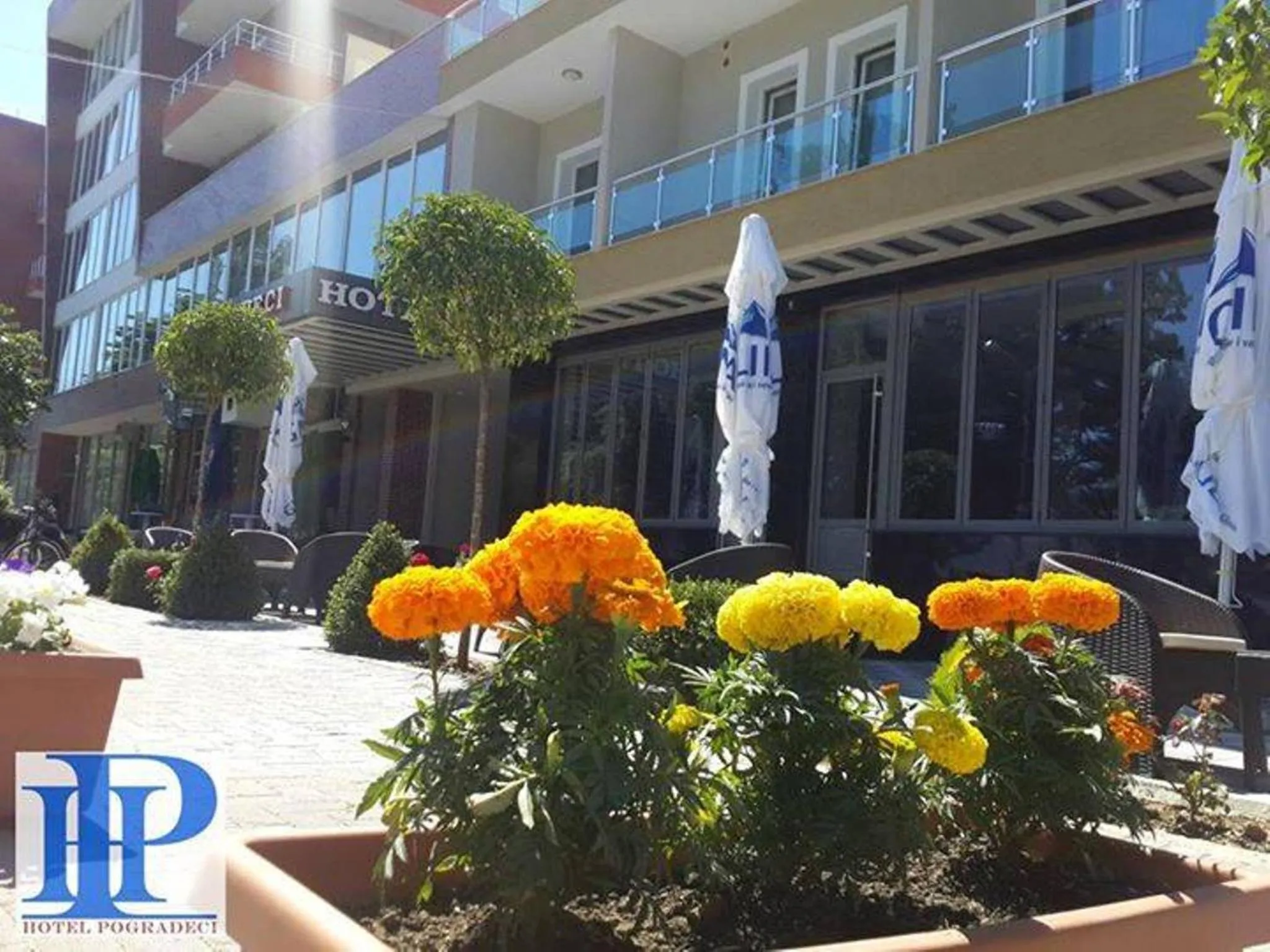 Facade/entrance in Hotel Pogradeci