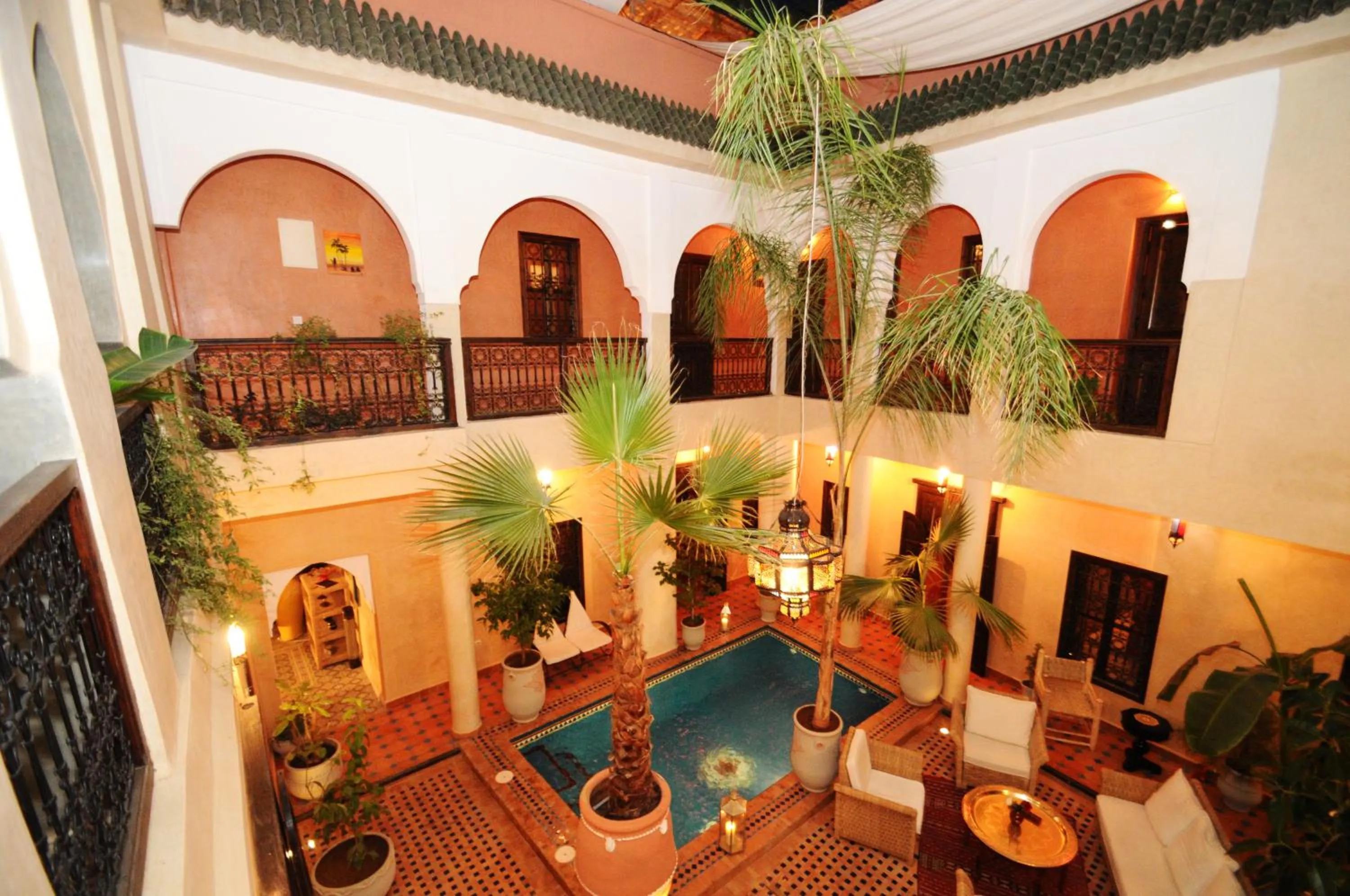 Swimming pool in Riad Hadda