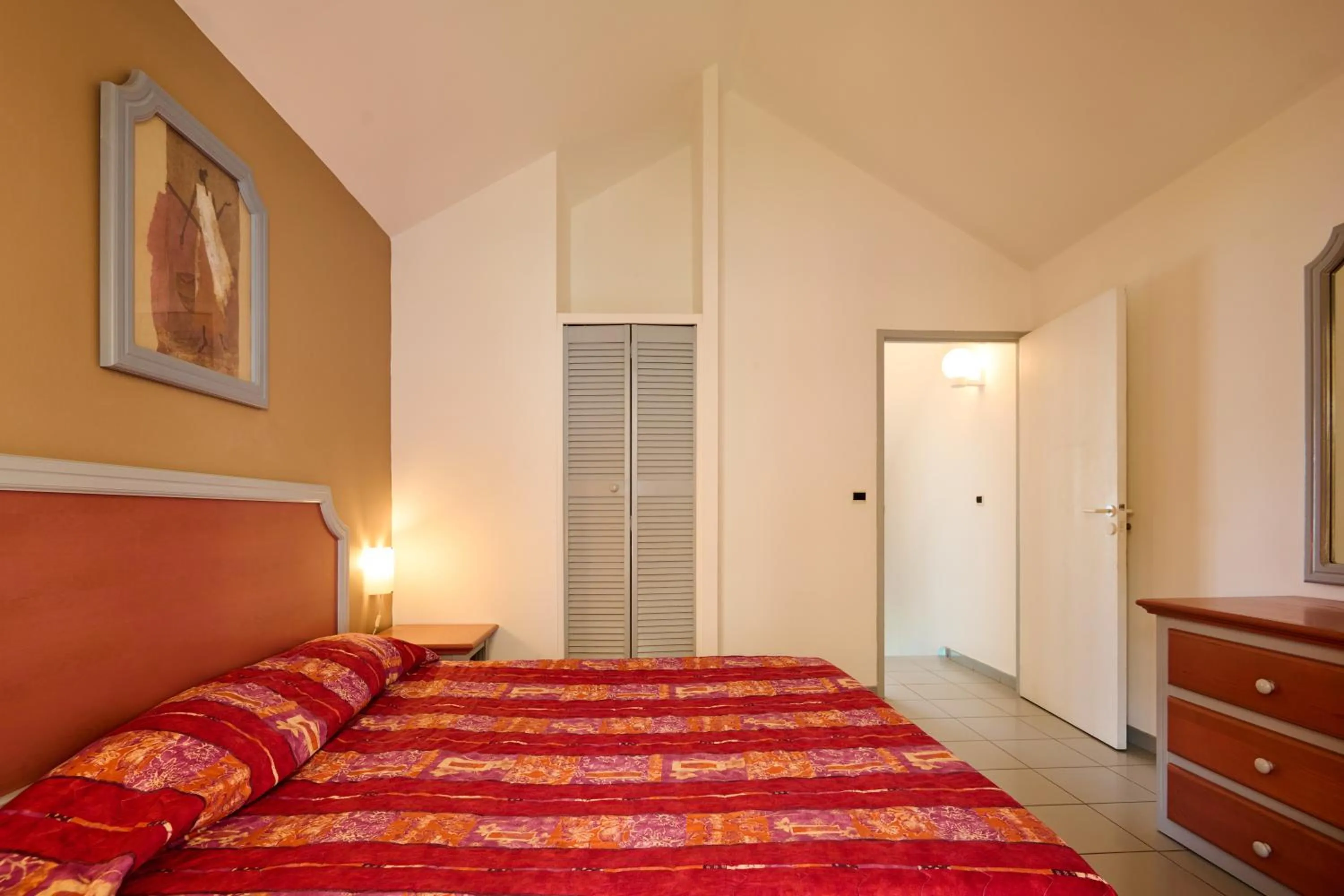 Bed in Diamant Beach