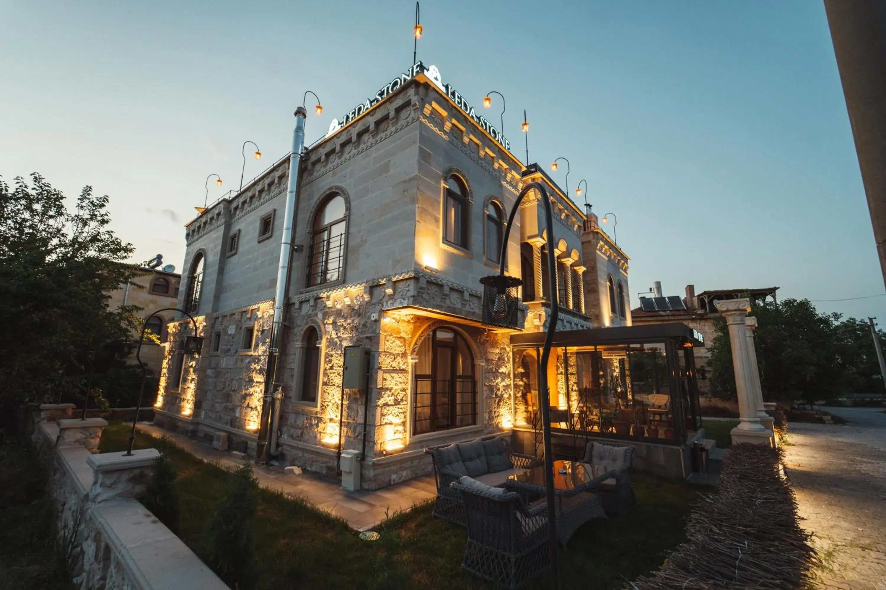 Leda Stone House Leda Stone House