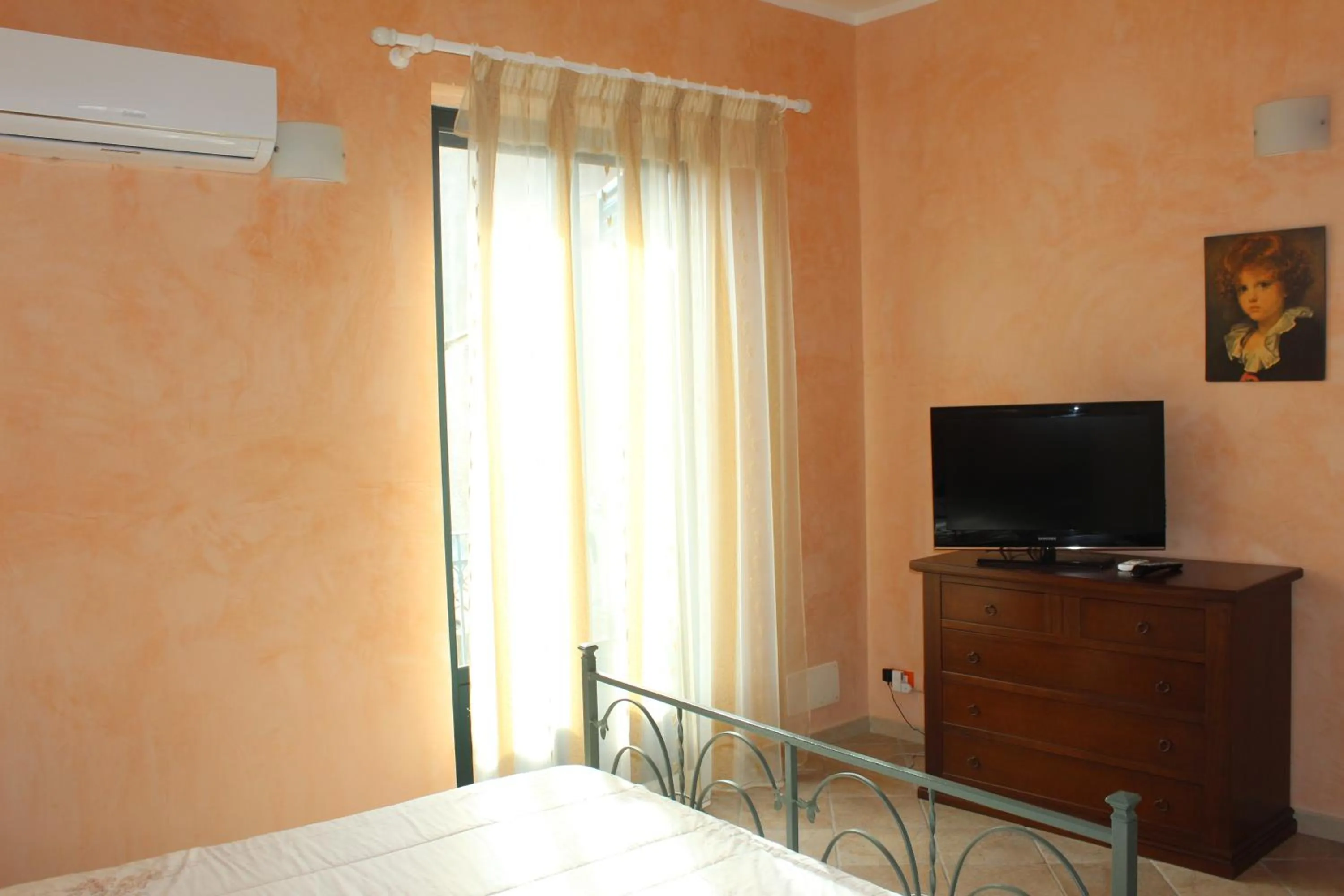 TV and multimedia, Bed in Agorà-Akrai B&B