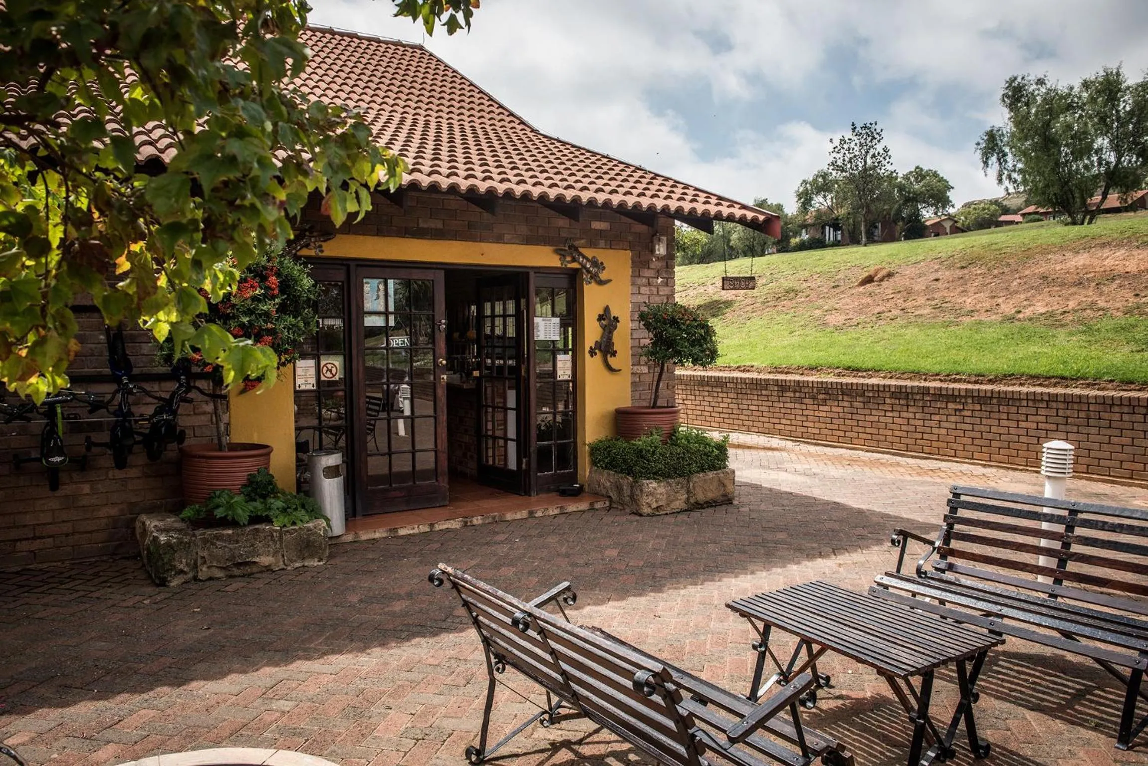 Property building in First Group Qwantani