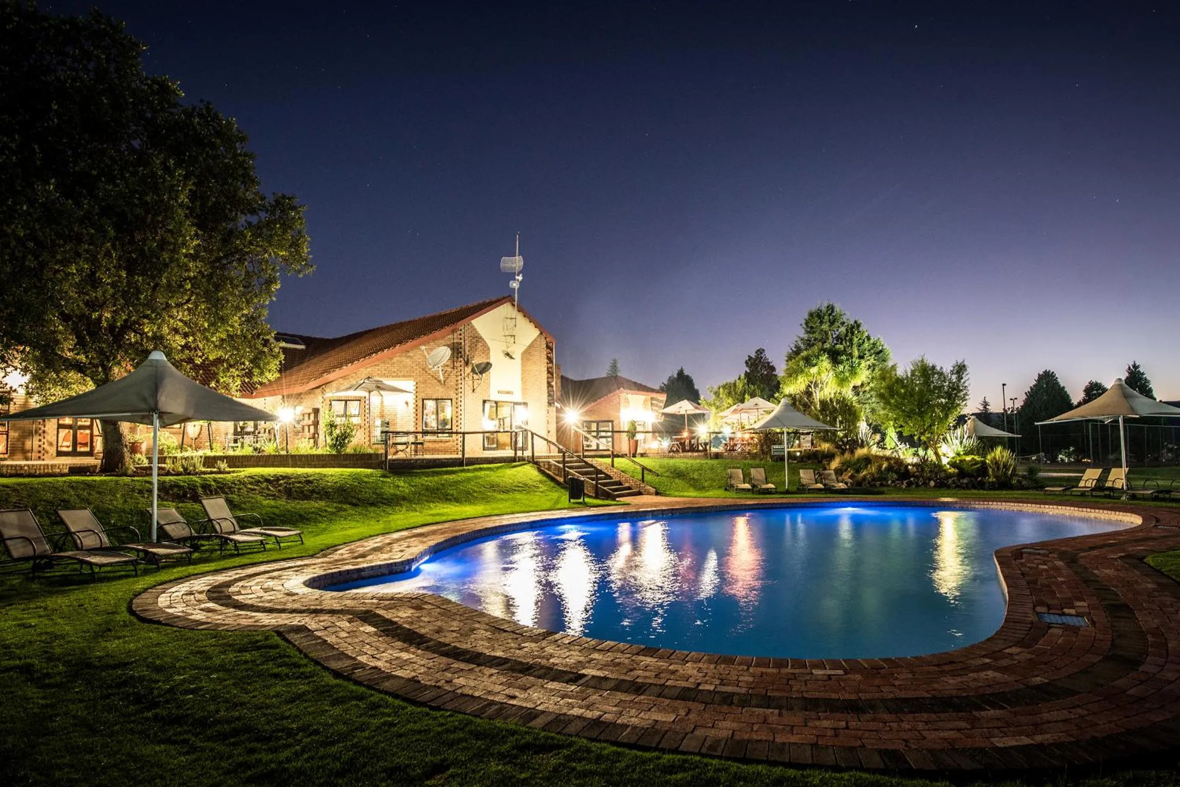 Property building in First Group Qwantani