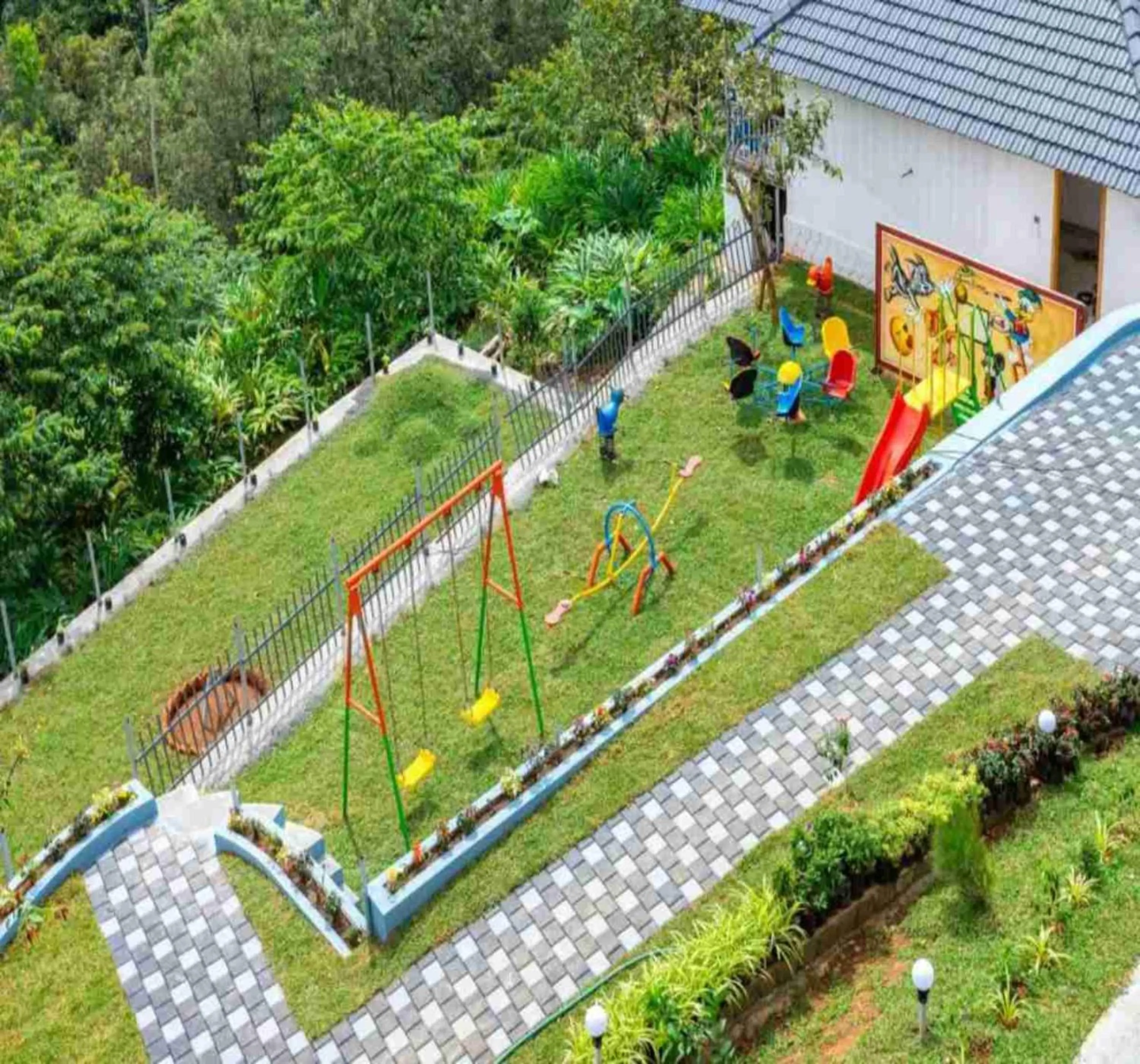 Day in Le Serene Munnar Luxury Resorts & Spa