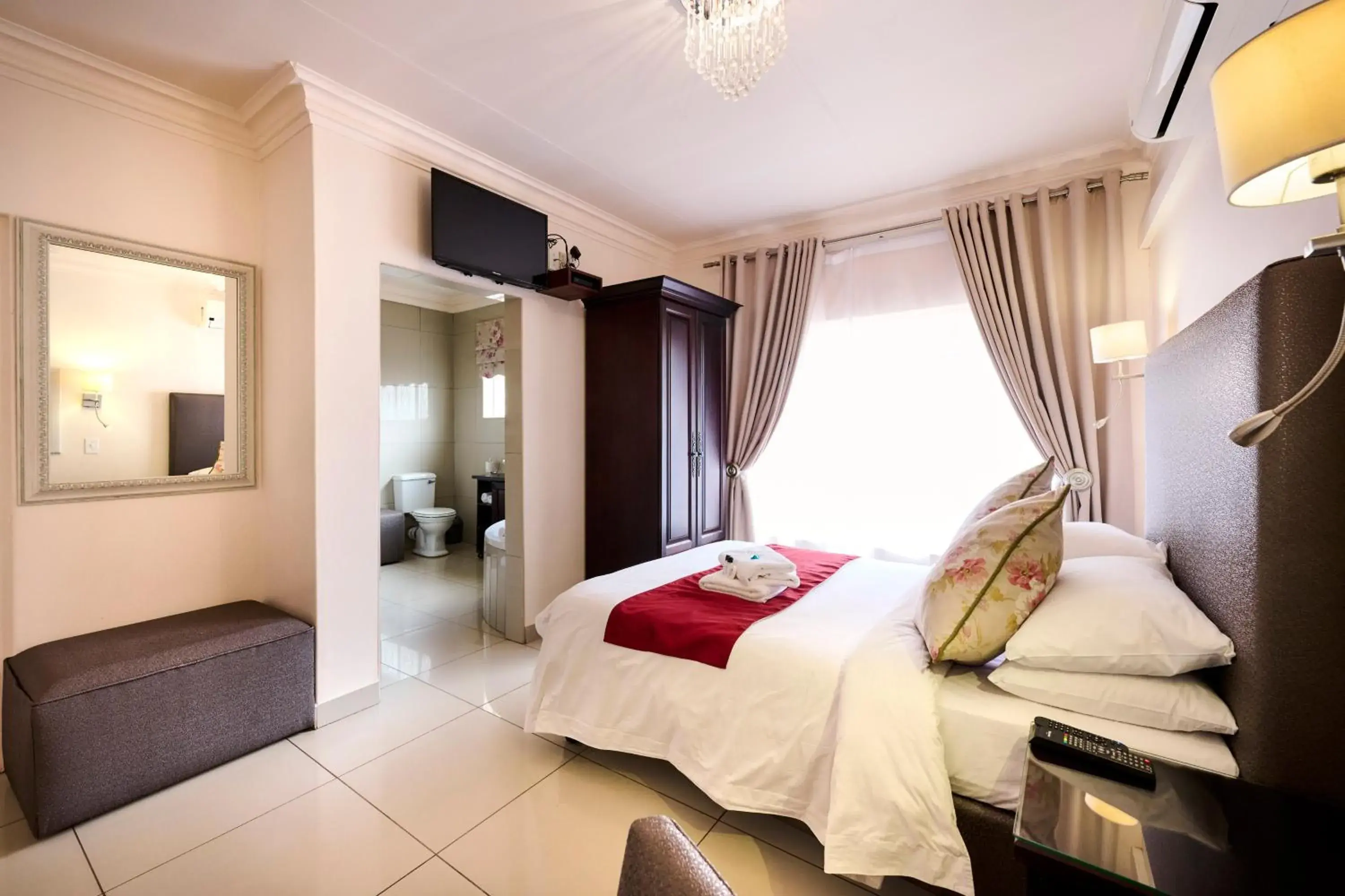 Double Room - single occupancy in Postmasburg d Olive Rose Boutique Hotel Double Room - single occupancy in Postmasburg d Olive Rose Boutique Hotel