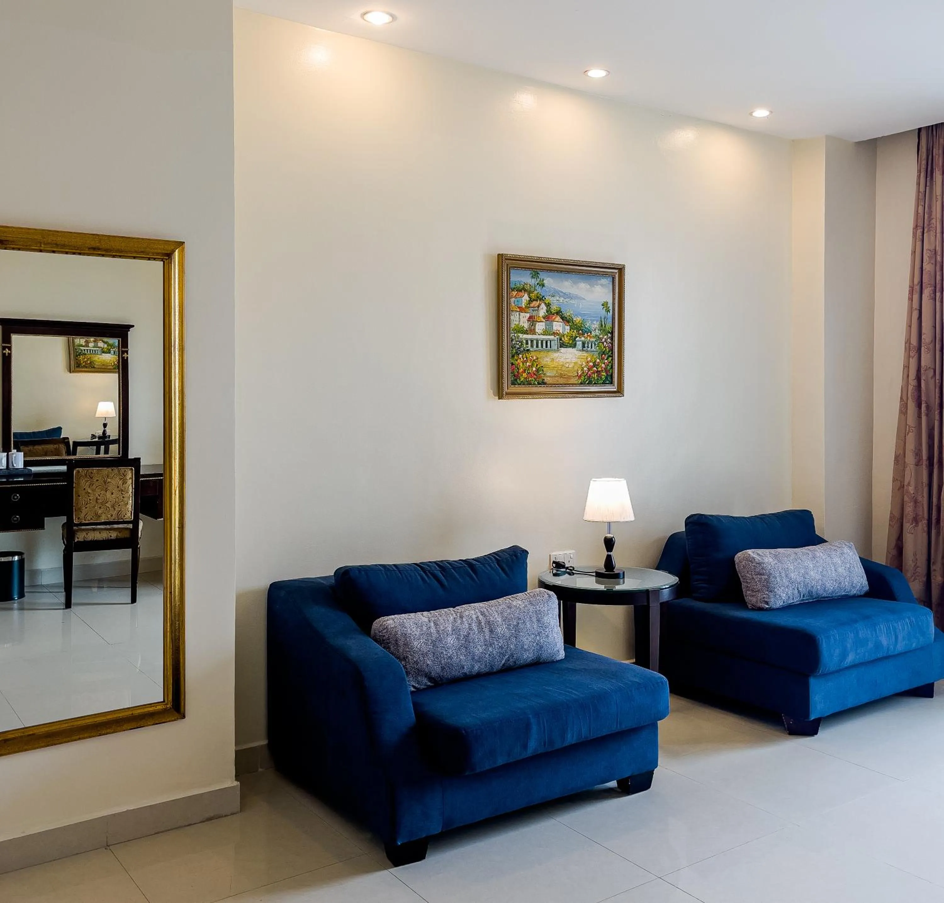 Seating area in Black Diamond Hotel