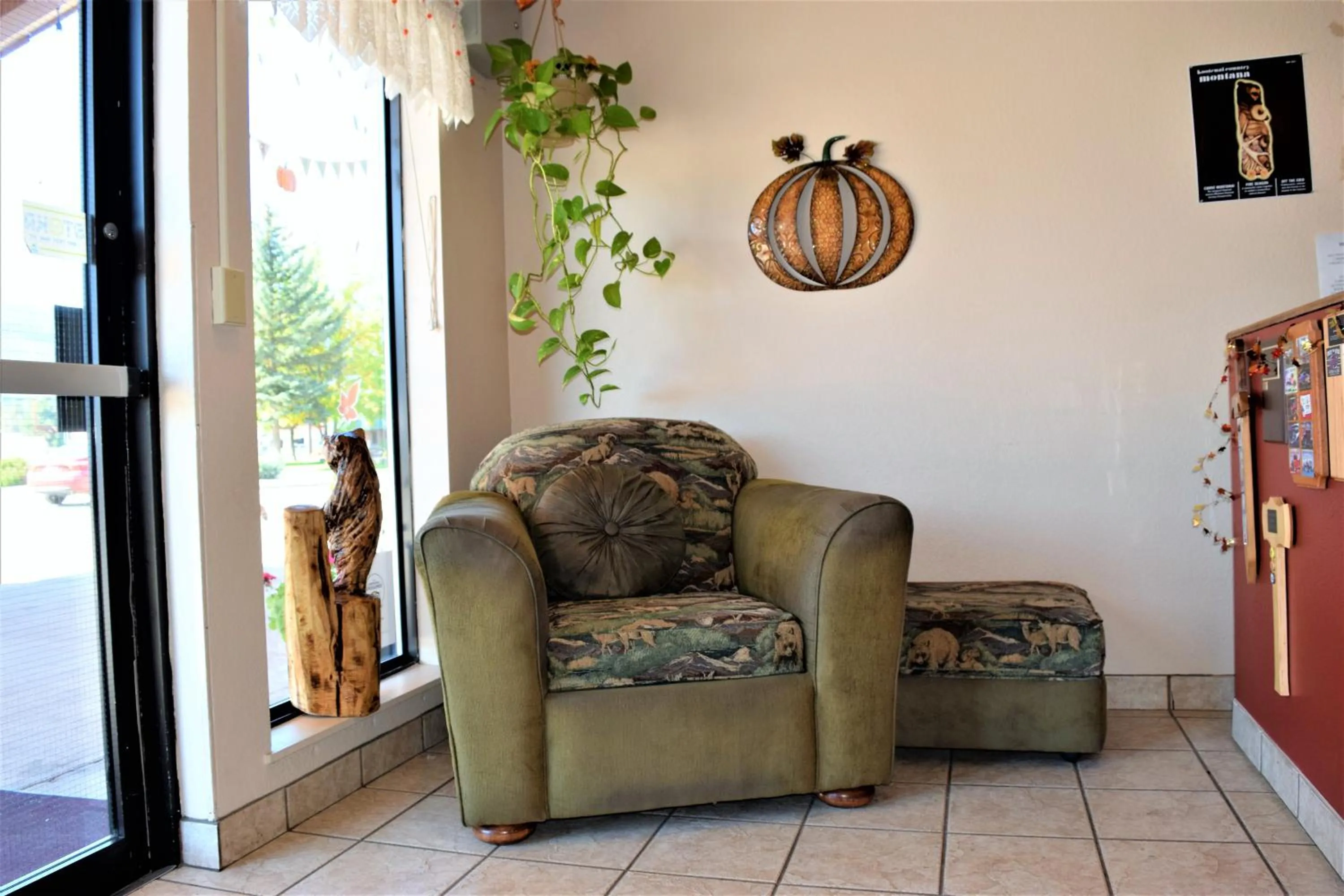 Property building in Country Inn Libby