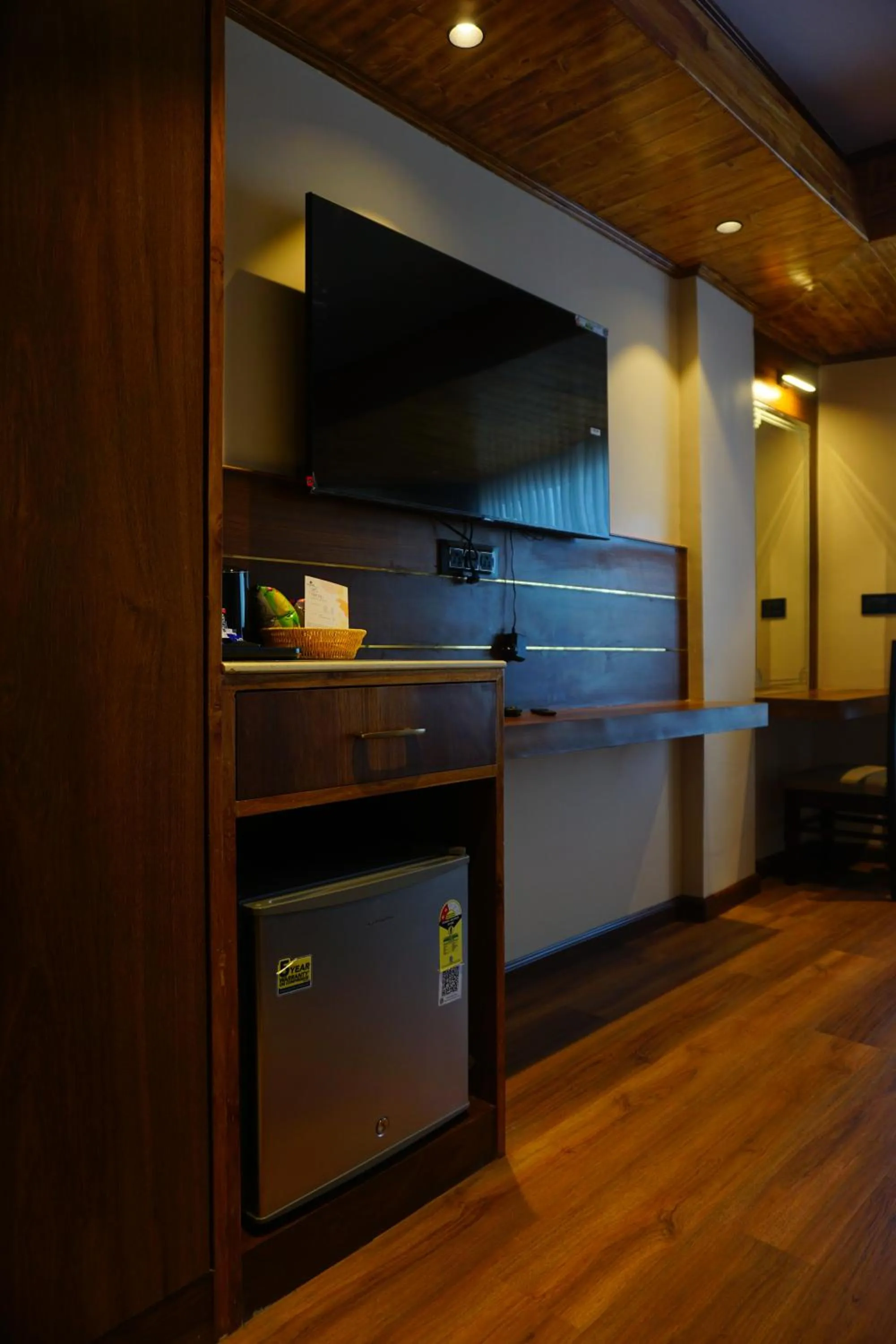 TV and multimedia in Gakhil Boutique Hotel