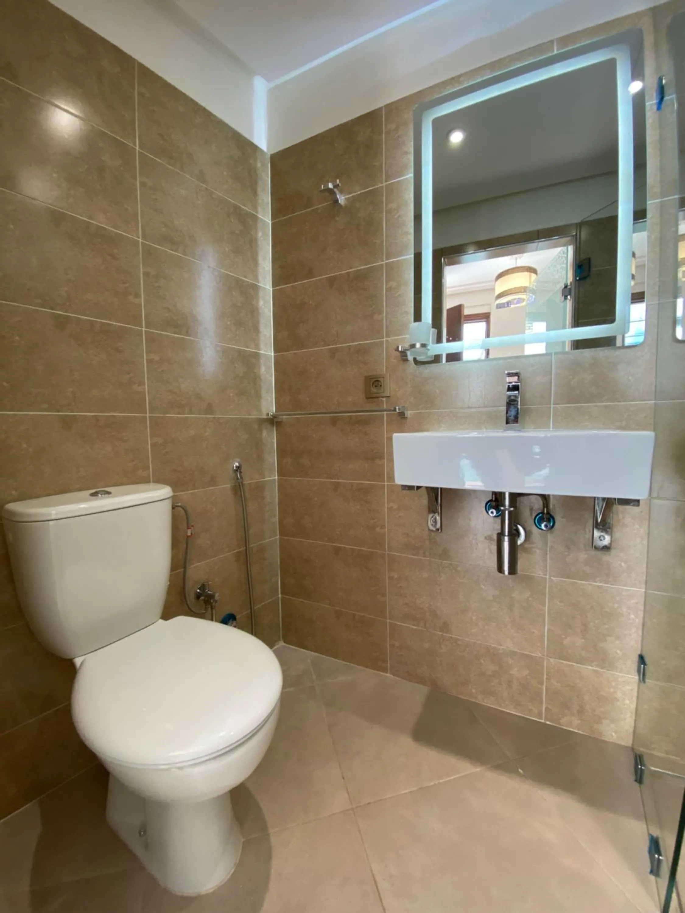 Shower in Riad Jbara 2