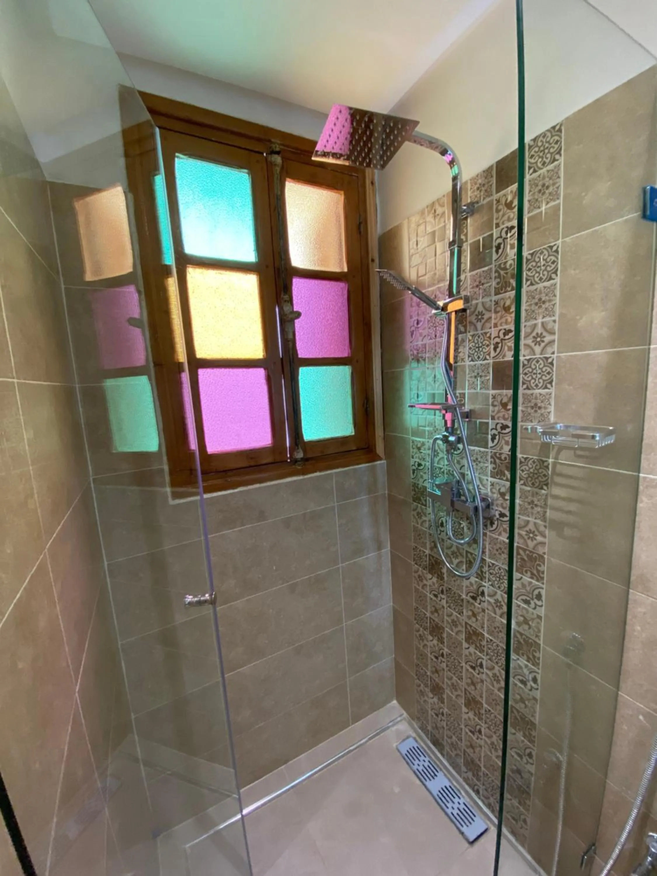 Shower in Riad Jbara 2