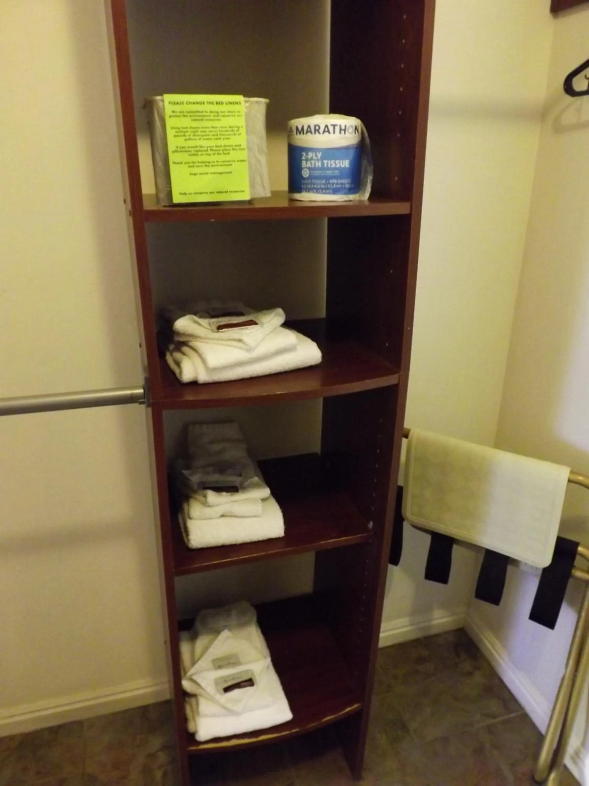 towels in Sage Motel