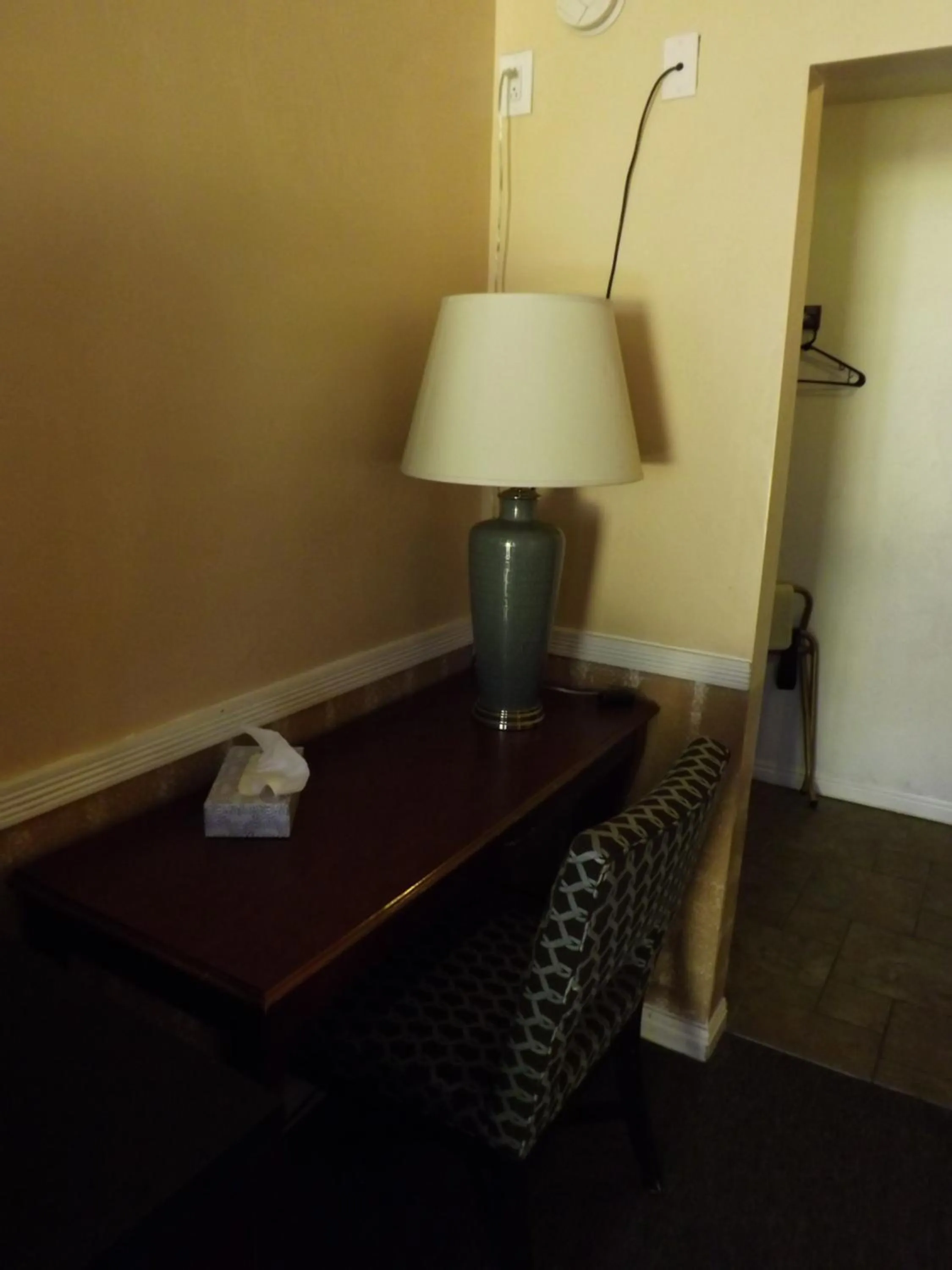 hair dresser in Sage Motel