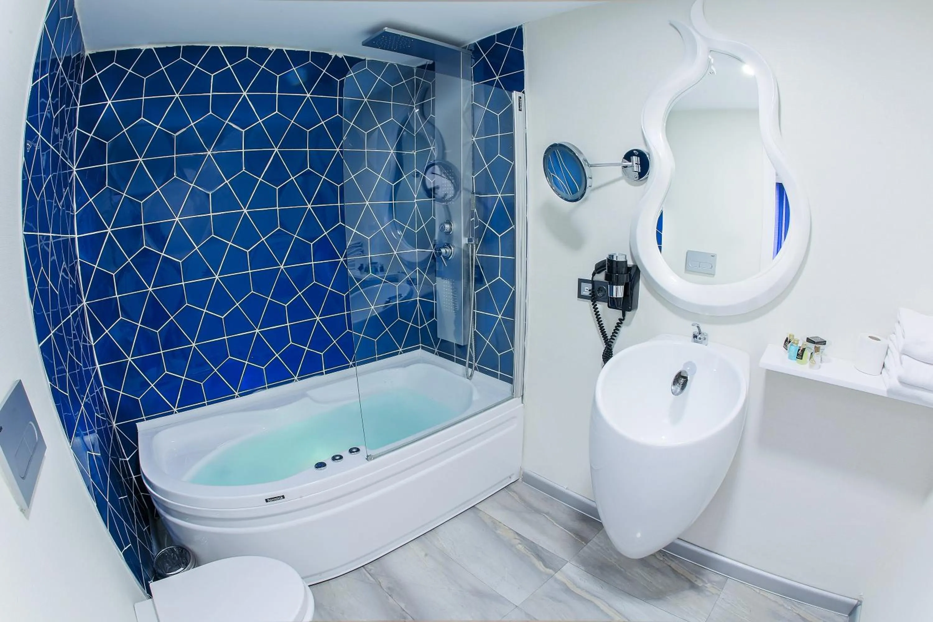 Shower in Demonti Hotel