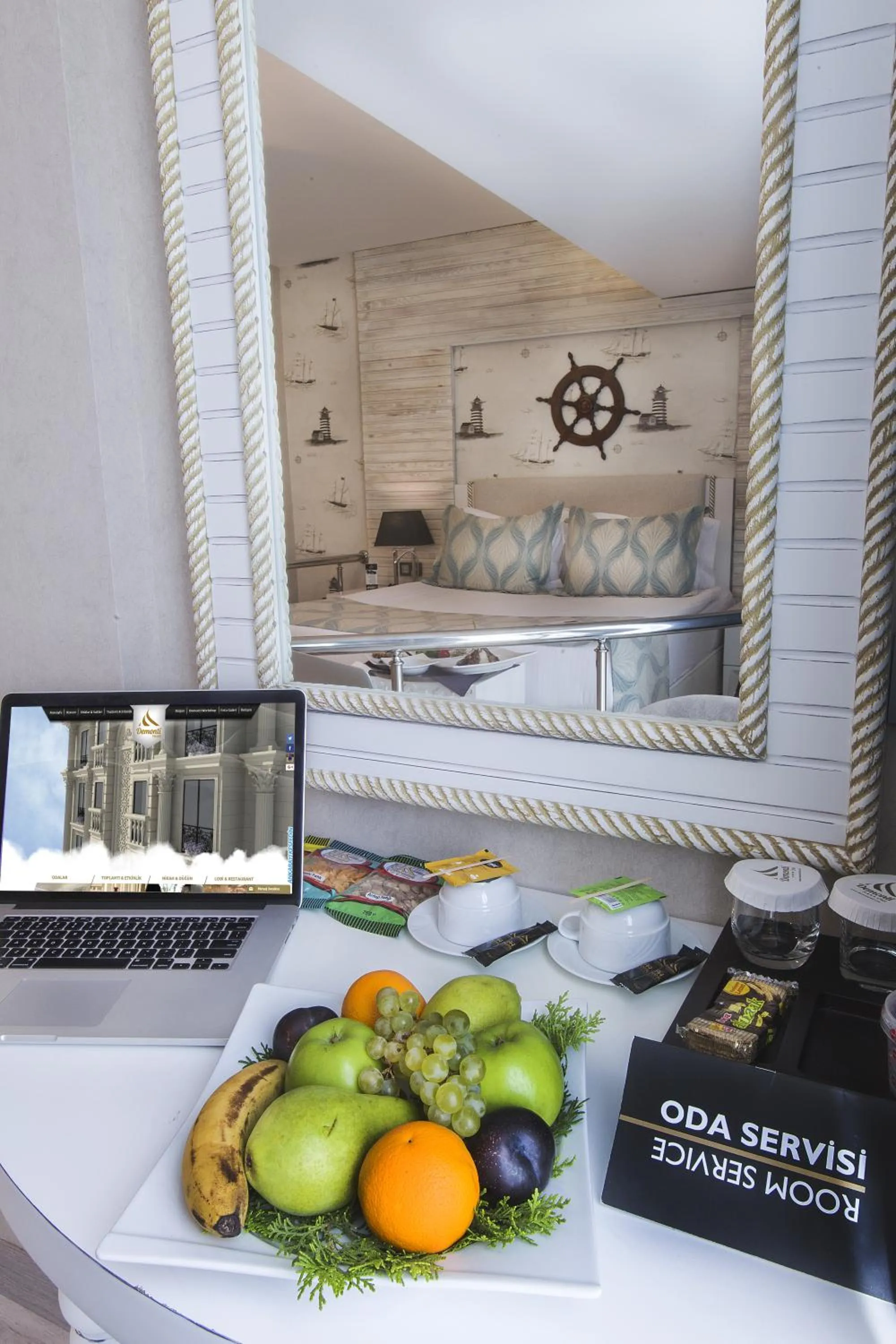 Decorative detail in Demonti Hotel