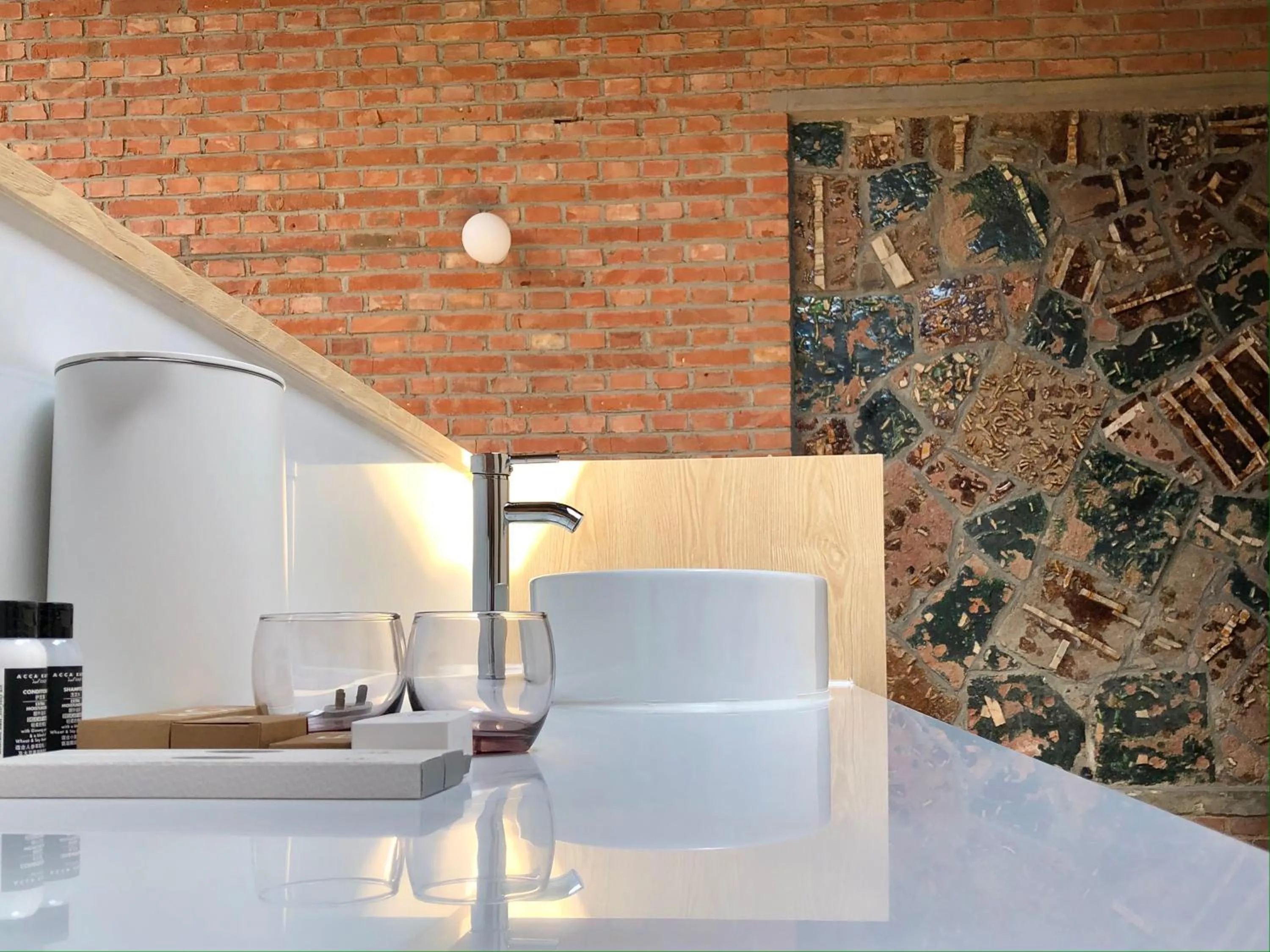 Toilet in Brickyard Retreat at Mutianyu Great Wall Adjoin to Mutianyu Great Wall - Room with the View of Great Wall - Jacuzzi with the View of Great Wall - Vehicle Shuttle Service - International Catering - SPA& Nail Beauty Facilities