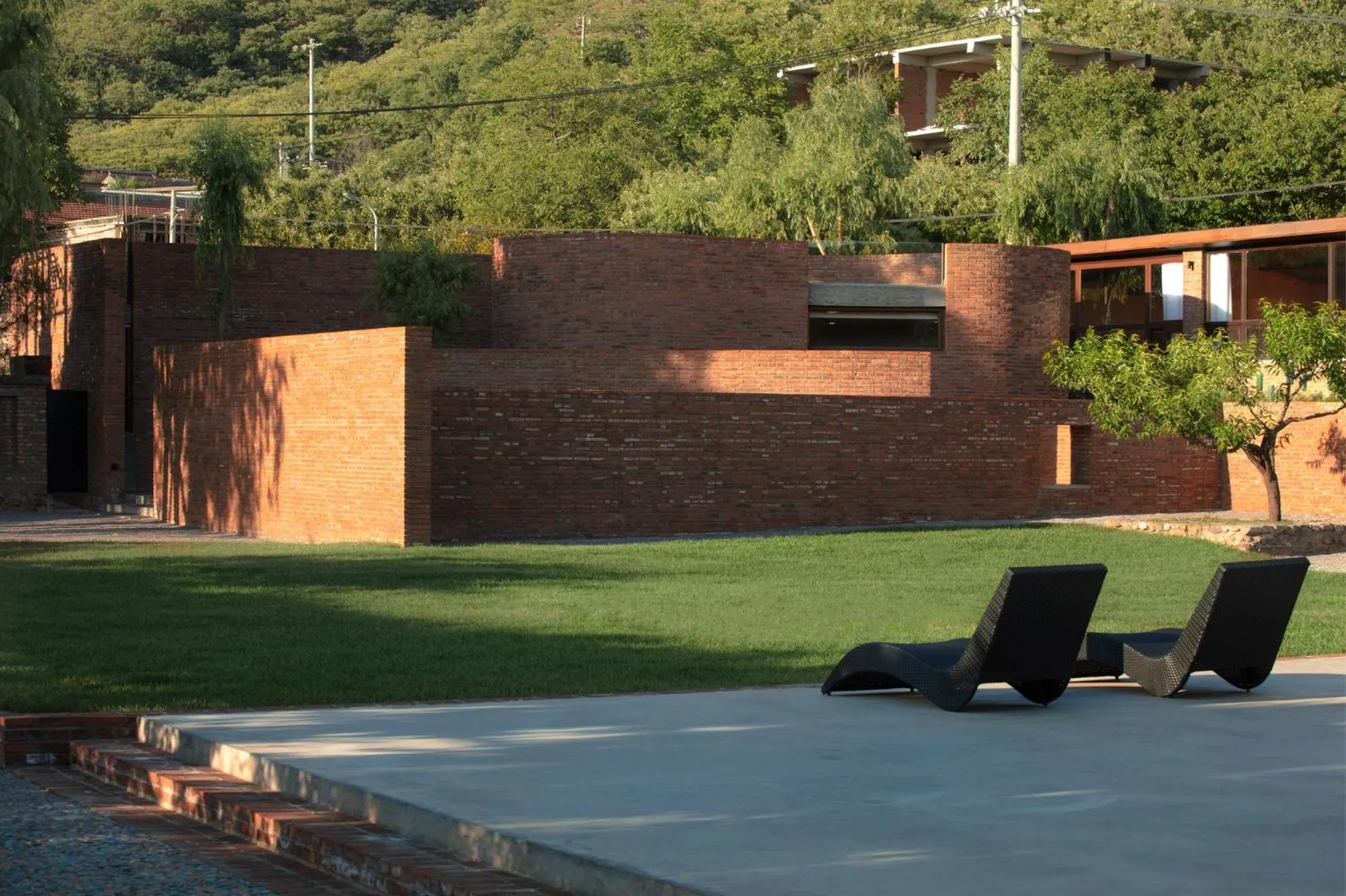 Communal lounge/ TV room in Brickyard Retreat at Mutianyu Great Wall Adjoin to Mutianyu Great Wall - Room with the View of Great Wall - Jacuzzi with the View of Great Wall - Vehicle Shuttle Service - International Catering - SPA& Nail Beauty Facilities