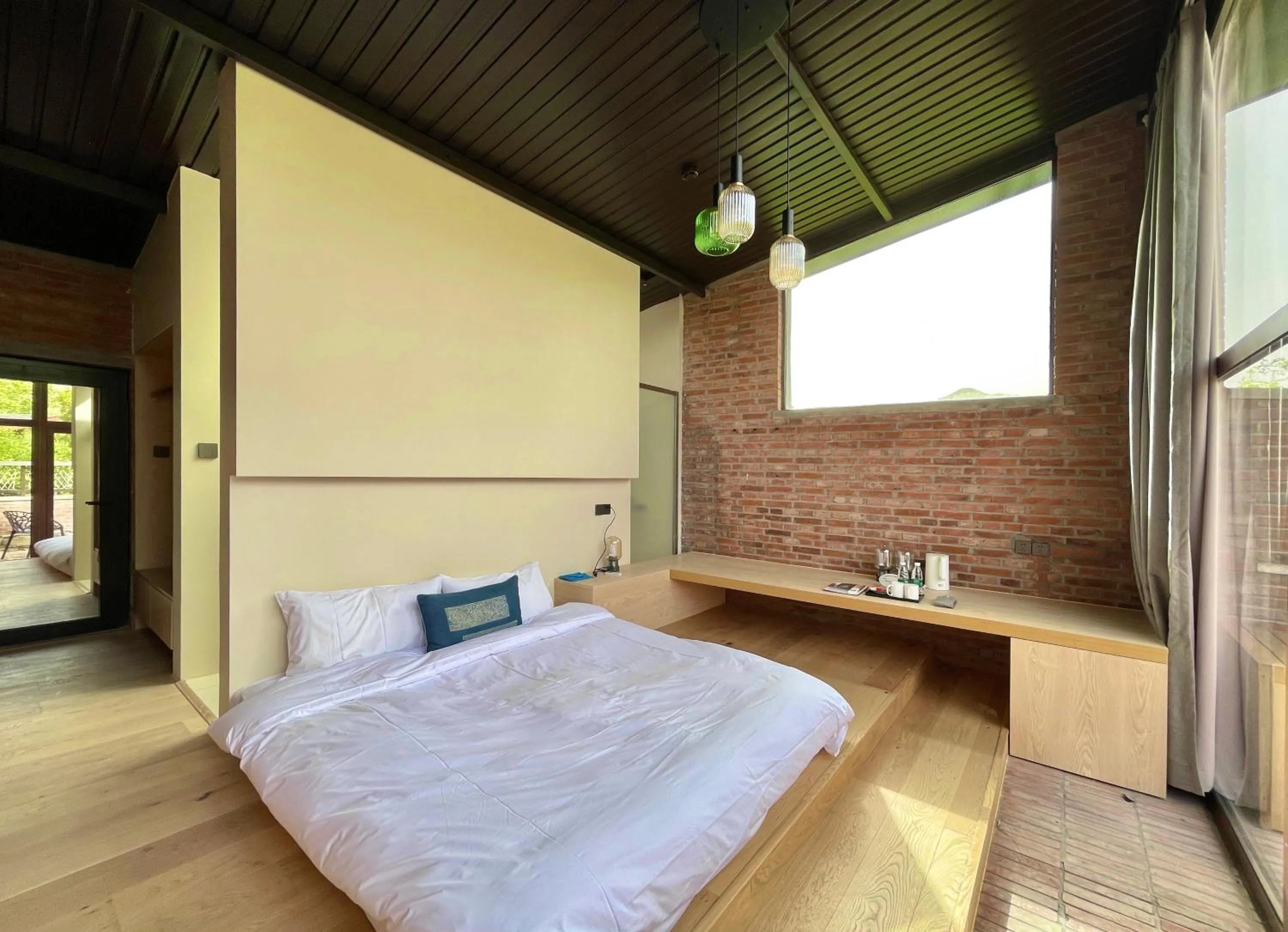 Photo of the whole room, Bed in Brickyard Retreat at Mutianyu Great Wall Adjoin to Mutianyu Great Wall - Room with the View of Great Wall - Jacuzzi with the View of Great Wall - Vehicle Shuttle Service - International Catering - SPA& Nail Beauty Facilities