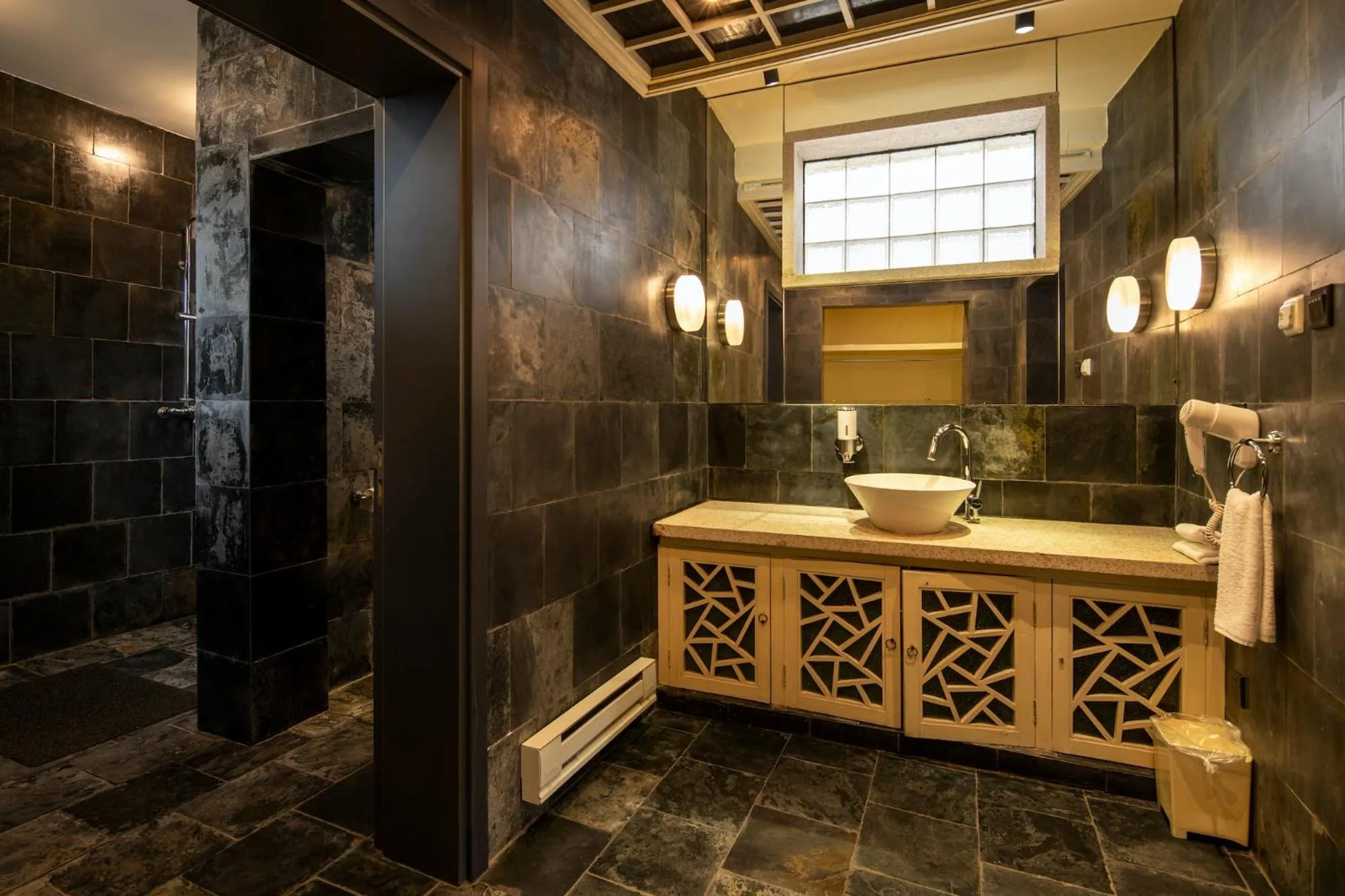 Bathroom in Brickyard Retreat at Mutianyu Great Wall Adjoin to Mutianyu Great Wall - Room with the View of Great Wall - Jacuzzi with the View of Great Wall - Vehicle Shuttle Service - International Catering - SPA& Nail Beauty Facilities