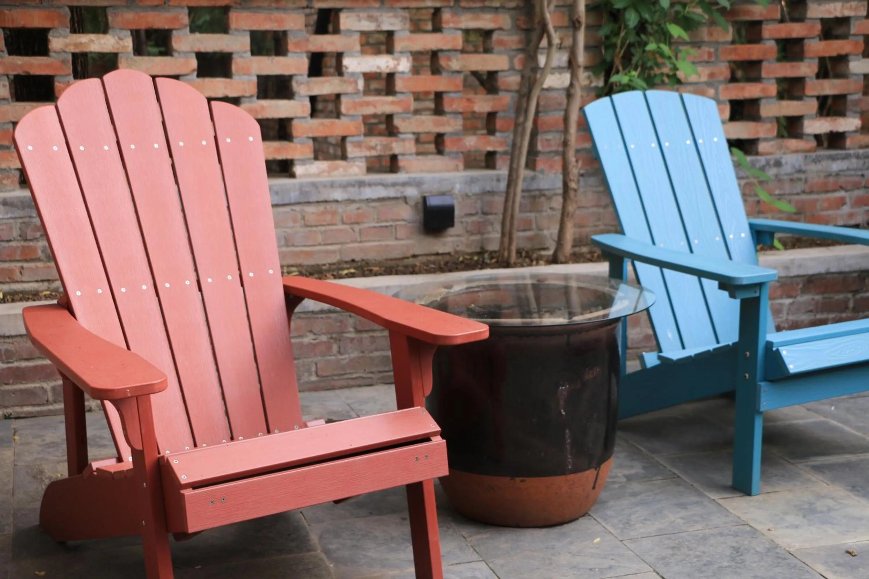 Seating area in Brickyard Retreat at Mutianyu Great Wall Adjoin to Mutianyu Great Wall - Room with the View of Great Wall - Jacuzzi with the View of Great Wall - Vehicle Shuttle Service - International Catering - SPA& Nail Beauty Facilities